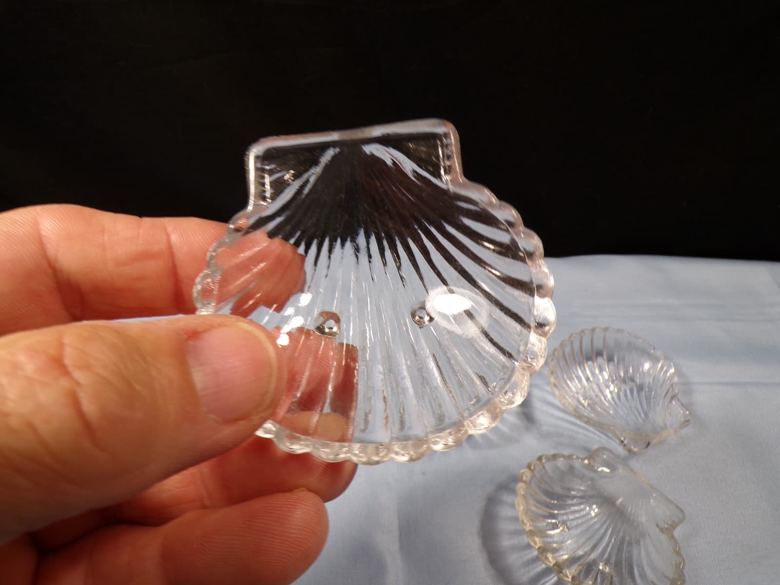 Set of 4 Vintage Fenton Clear Glass Shell Shaped Salt Dips 2