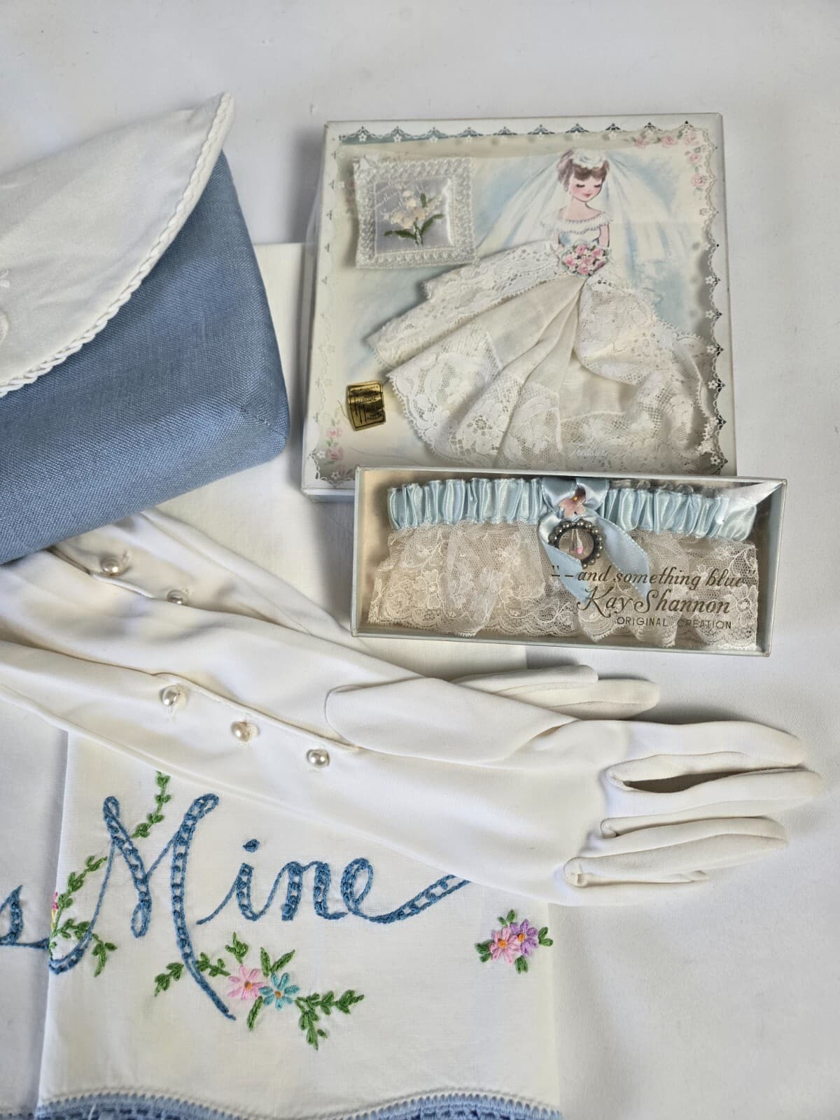 Something Blue Bridal Keepsake Bundle Purse, Gloves, Garter, Hanky & Pillow Case 2