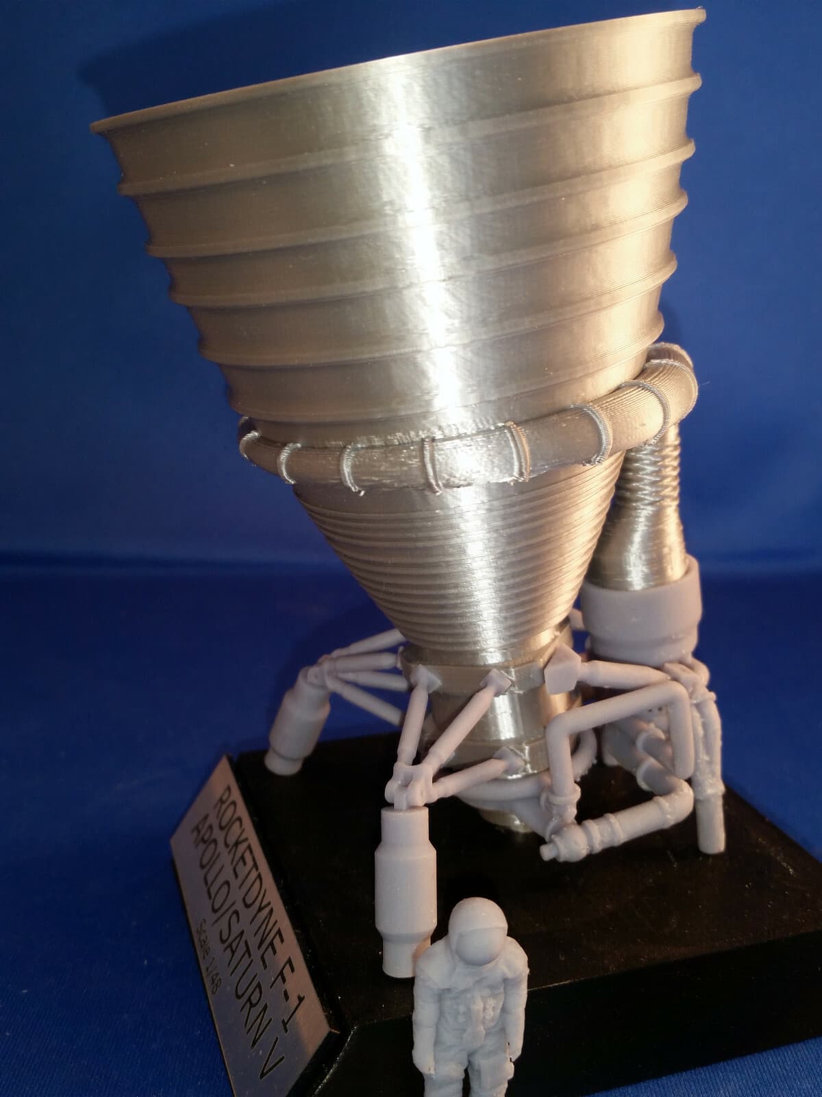 Apollo 11 Saturn V F1 Rocket Engine Model, 1/48 Scale 6