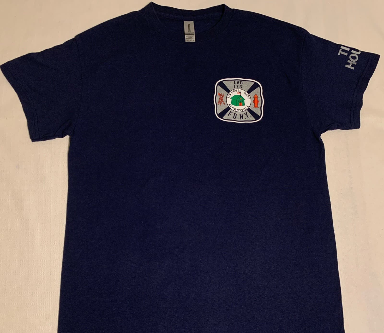 FDNY Fire Department New York  City NYC T-Shirt Sz M Ladder 176 Brooklyn 3