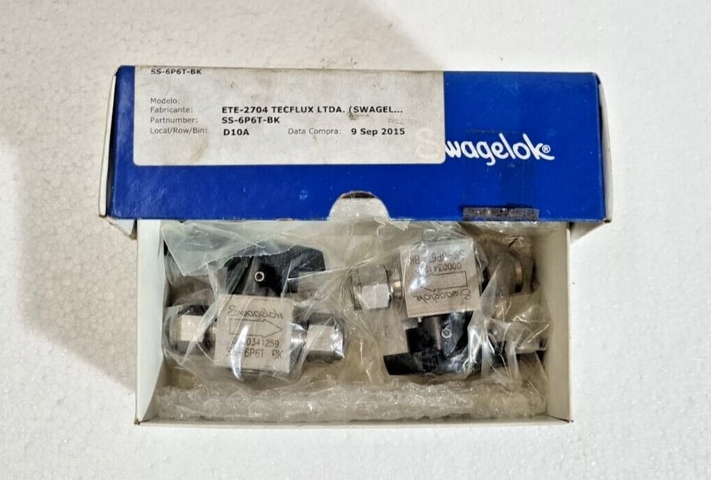 BOX OF 2 SWAGELOK SS-6P6T-BK QUARTER TURN INSTRUMENT PLUG VALVE 3/8" OD