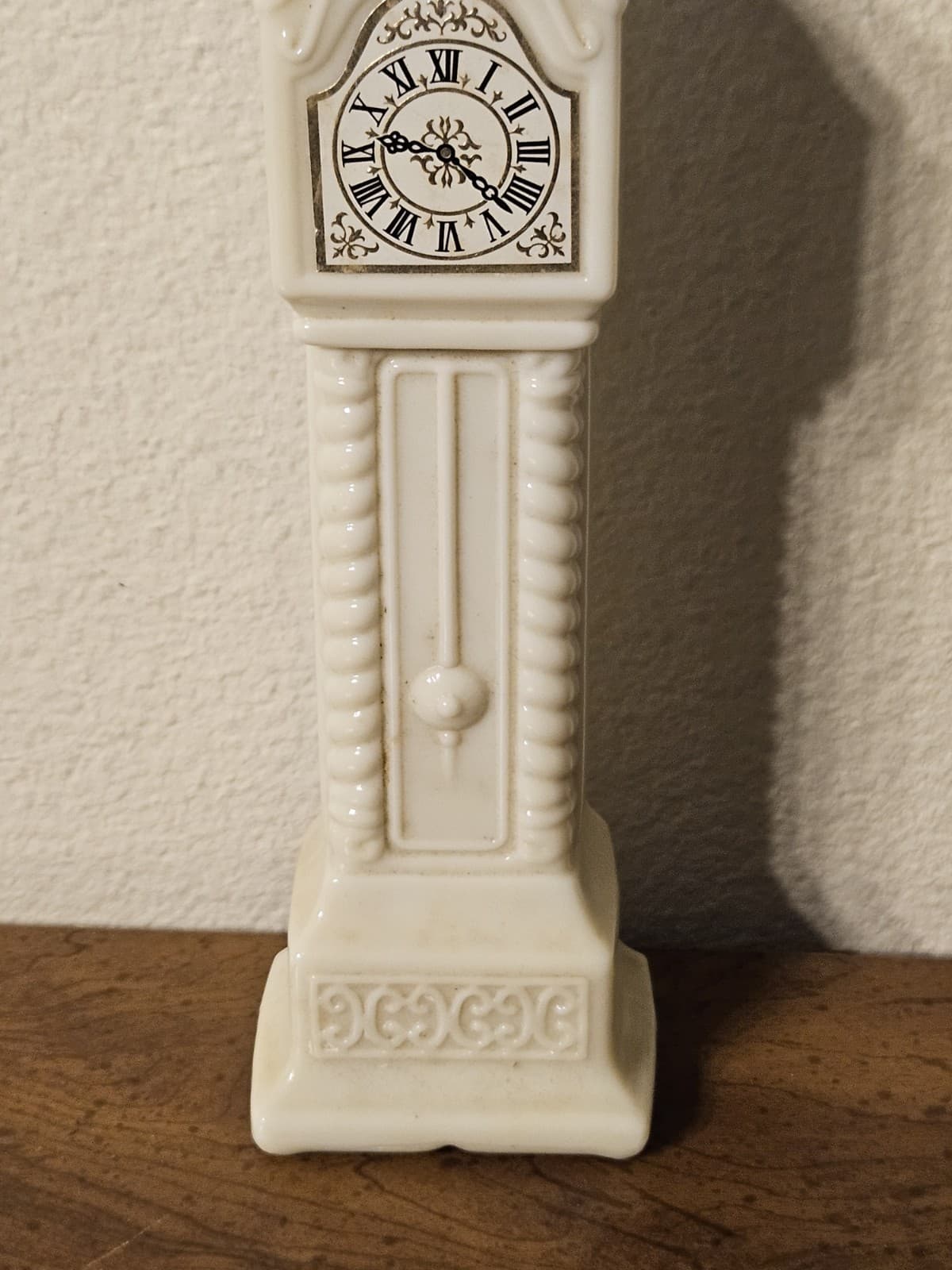 Avon Fragrance Hours Grandfather Clock Perfume Ivory Bottle 9.25"Hx2"W EMPTY  6