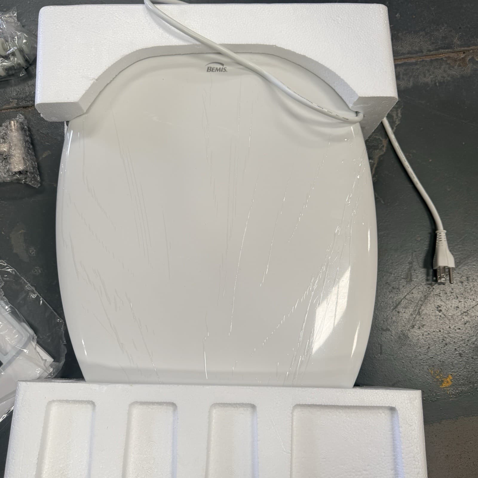 Bemis Renew Wash Electric Plug-in Bidet Seat for Elongated Toilets HD-6500EM 2