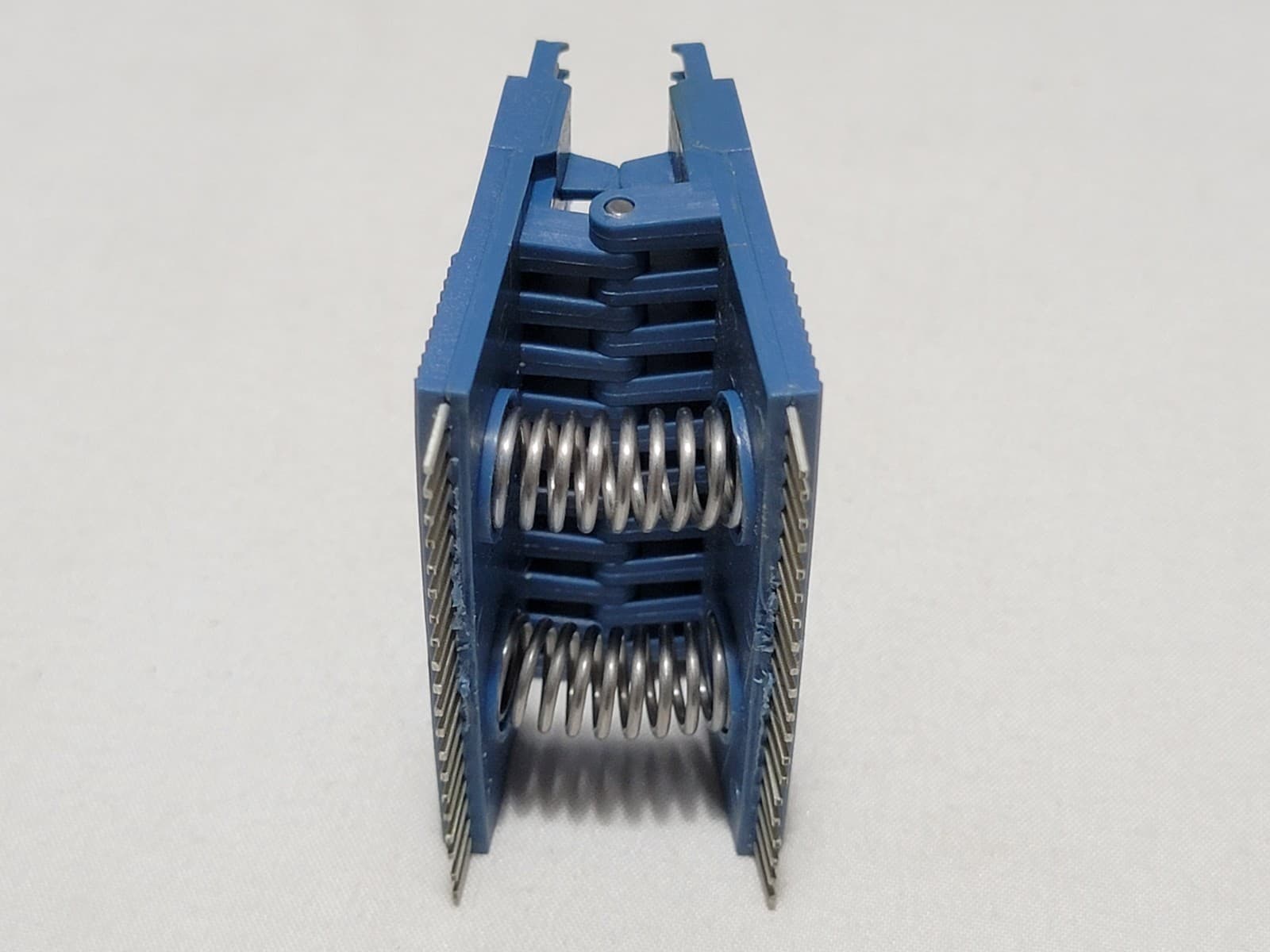 Pomona Electronics 40 Pin Dip-Clip Model 4340-A  2X20 PC Board IC Test Dip Clip 6