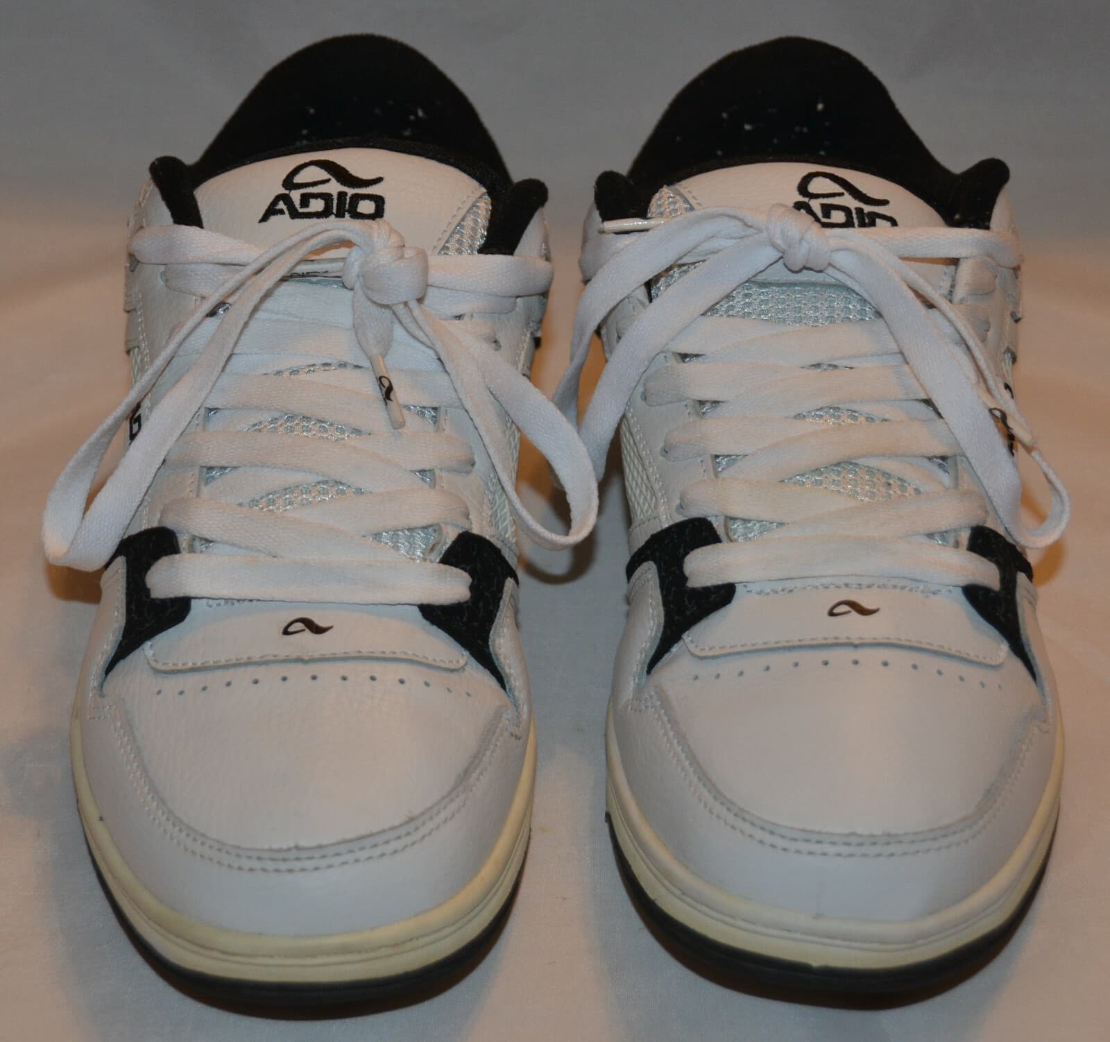 RARE! Gentle Used RETRO 2010 - ADIO Synchro - White Black Shoes (Size 11) 3