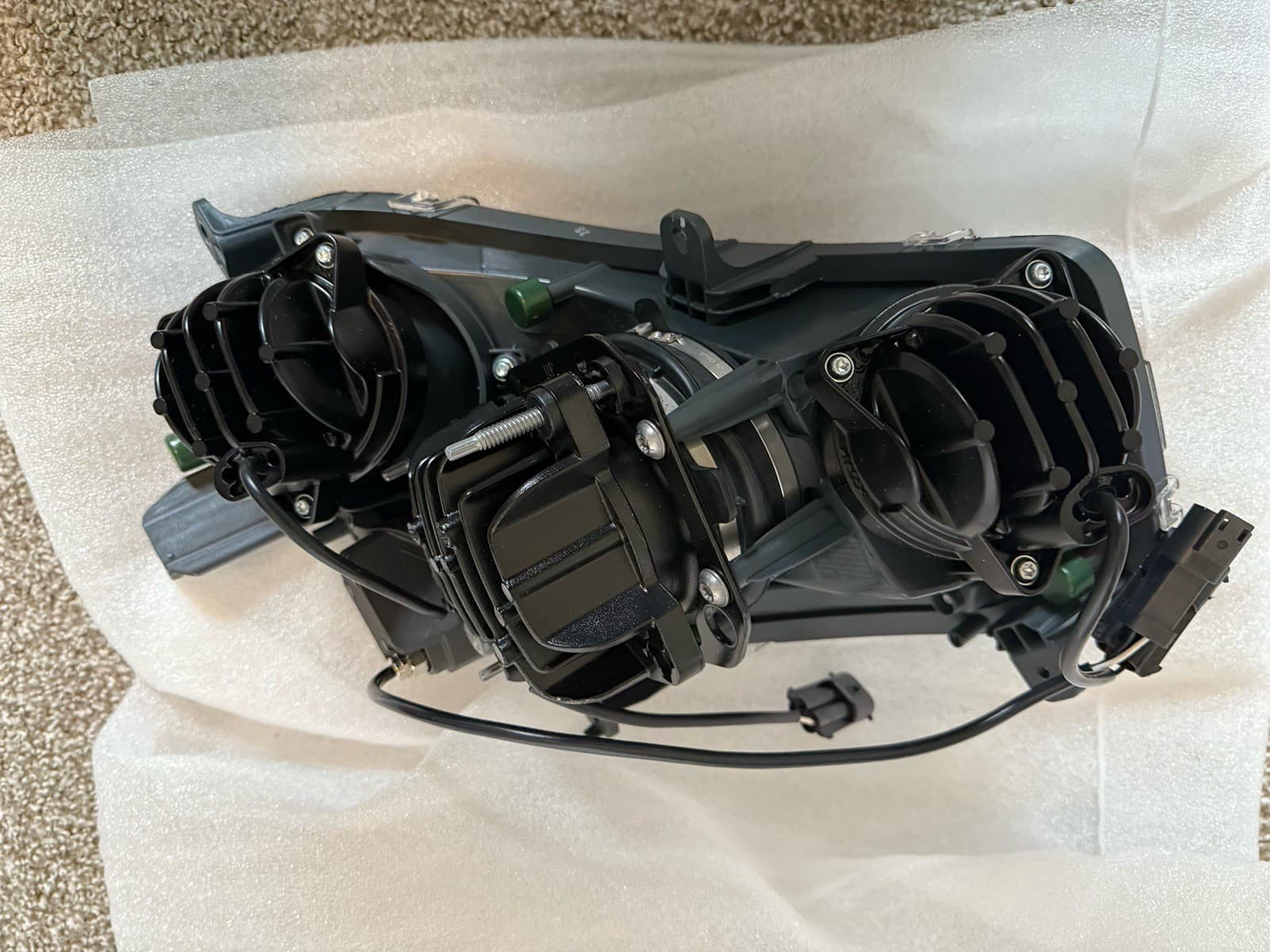 Case IH OEM CNH 47576039 - LH HEADLAMP Rowtrac T4B NEW 4