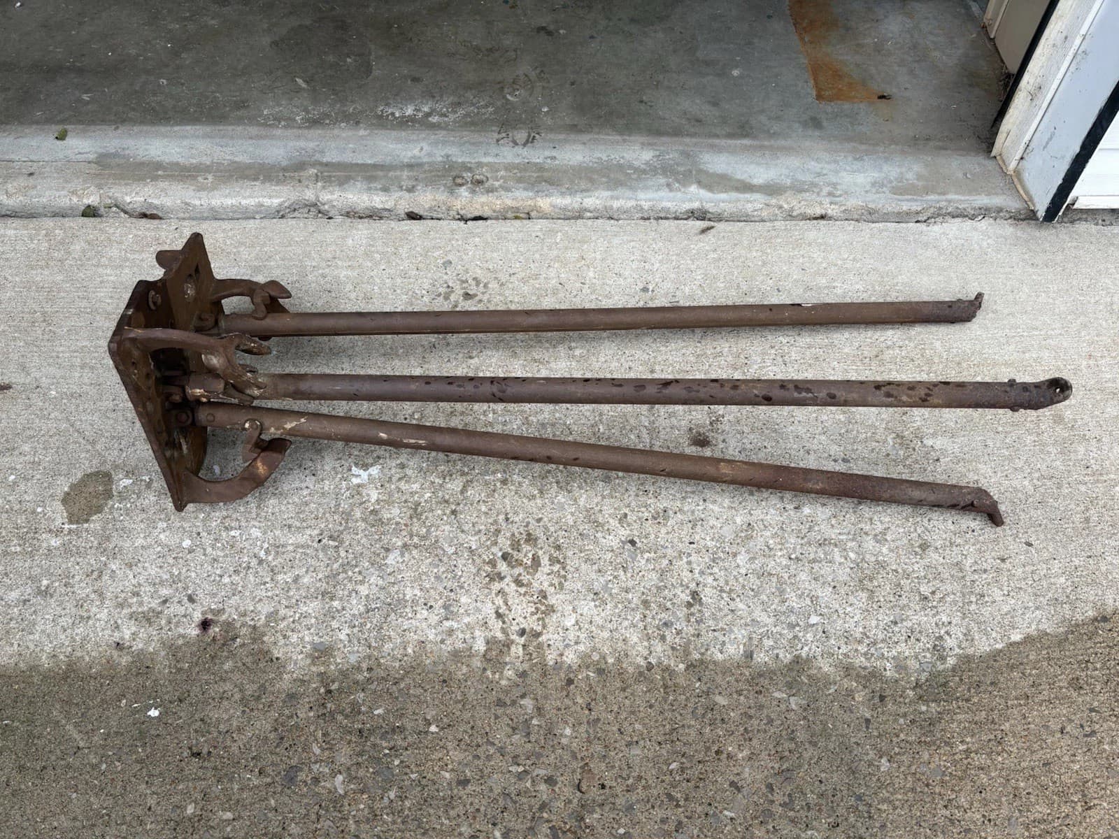 Vintage HANDY ANDY Pipe Vise Stand w/Folding Supports 4