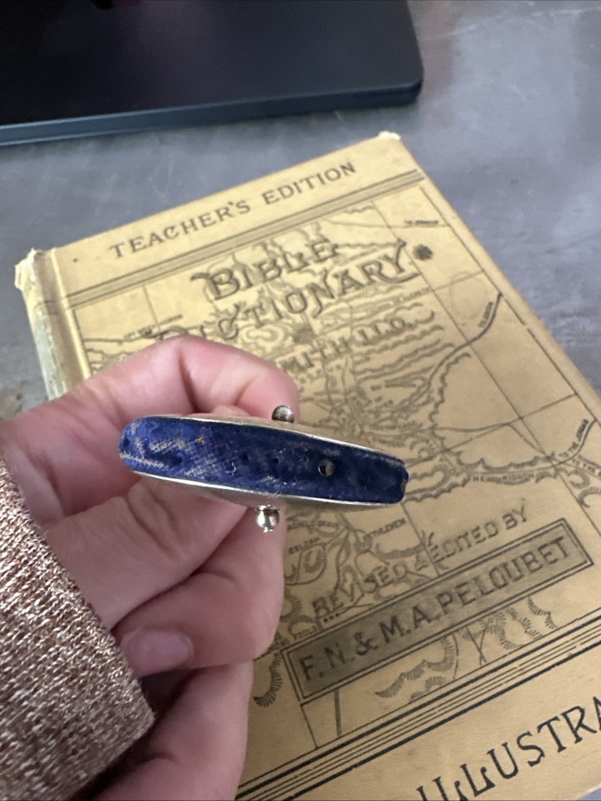 Antique Victorian Pin Safe Pinwheel Pin Cushion Blue Velvet & Silver Chatelaine 6