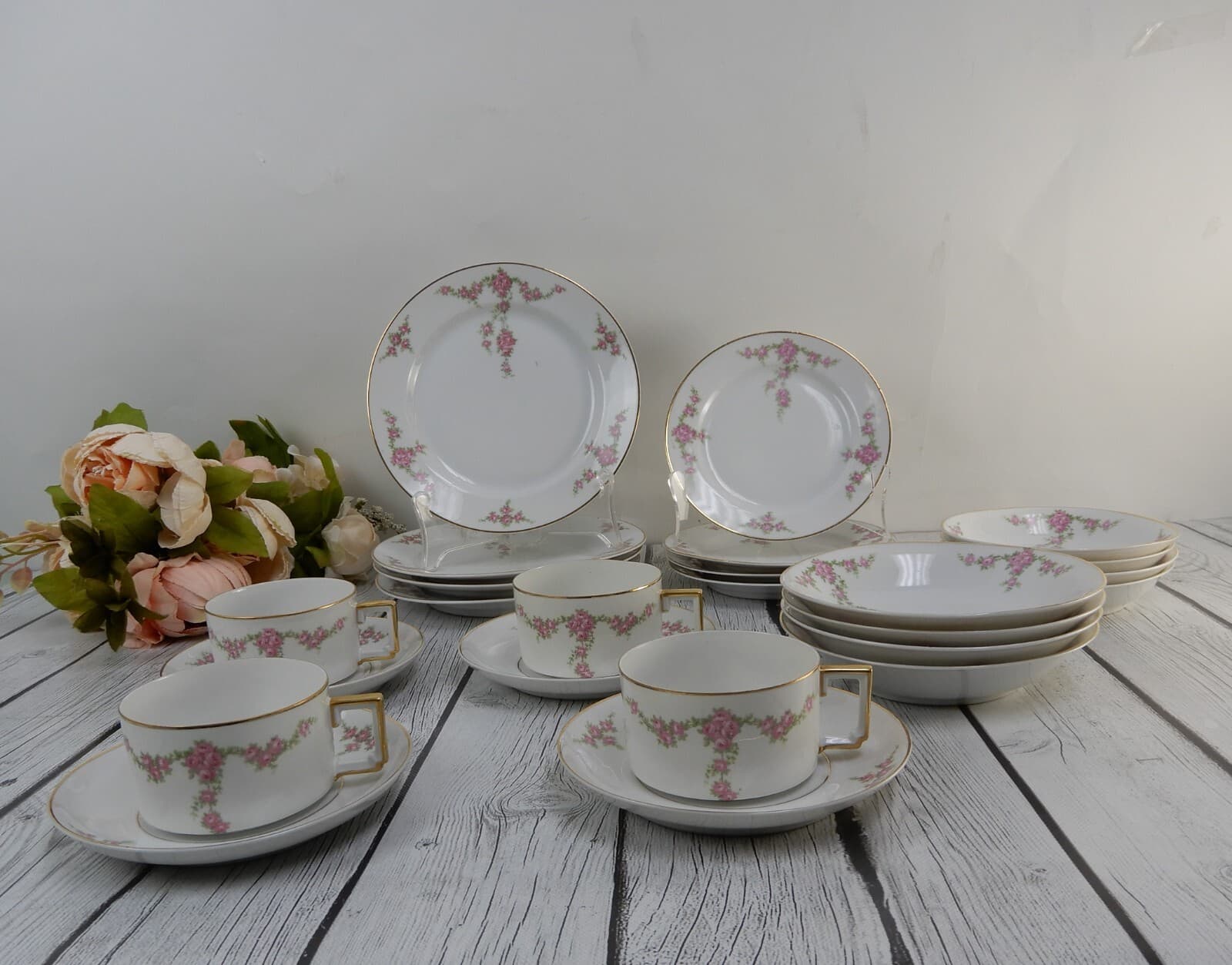 24 Pieces 6-Piece 4 Place Setting Heinrich H&Co Bavaria "Rosalinda" Pink Flowers 2