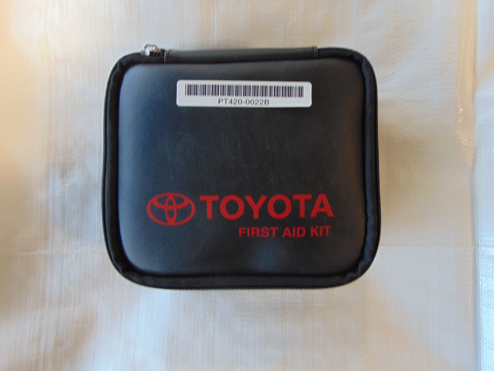 Toyota First Aid Kit P/N PT4200022B New OEM