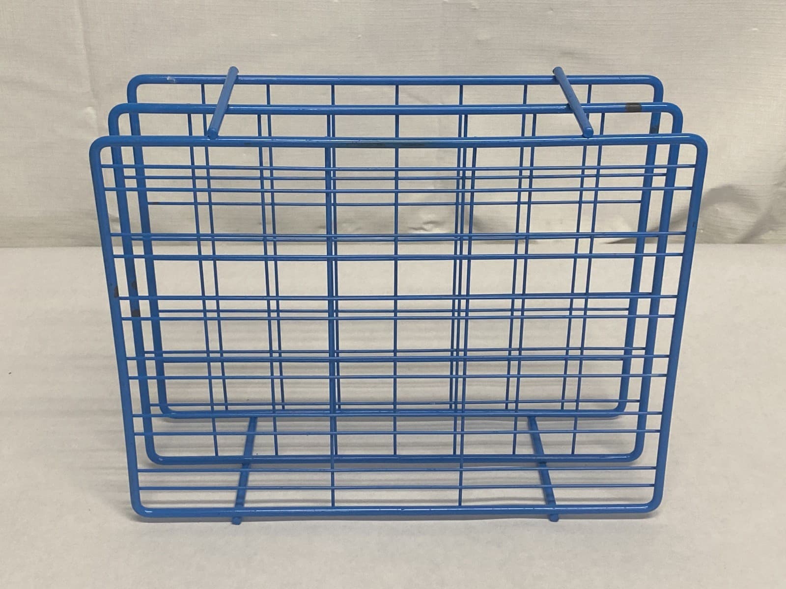 48-Place Blue Epoxy-Coated Wire Test Tube Rack for 25-30mm Tubes 6x8 Array 11”L 5
