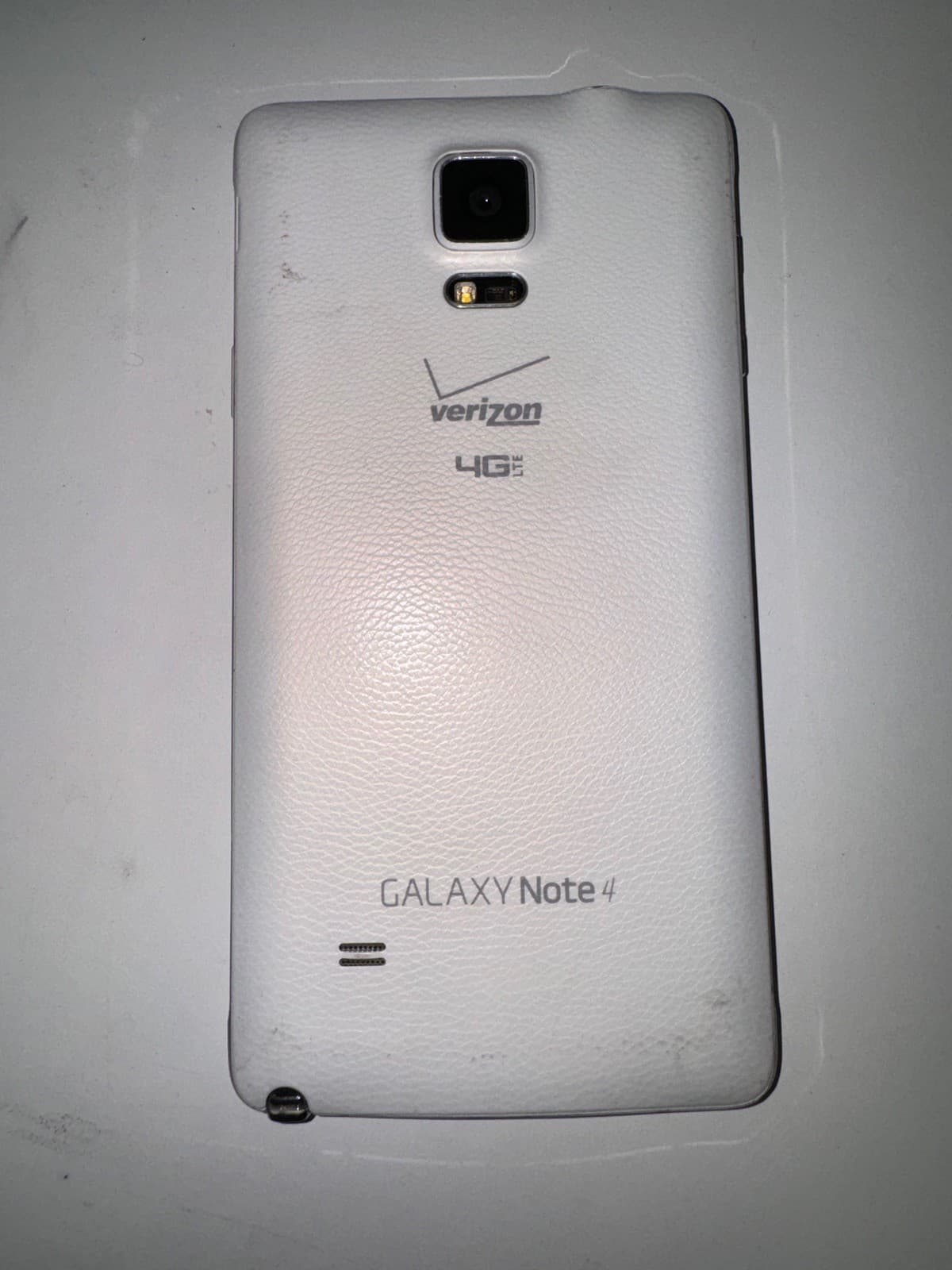 CELL PHONE Samsung Galaxy Note4 4G LTE (Verizon) White FOR PARTS OR NOT WORKING