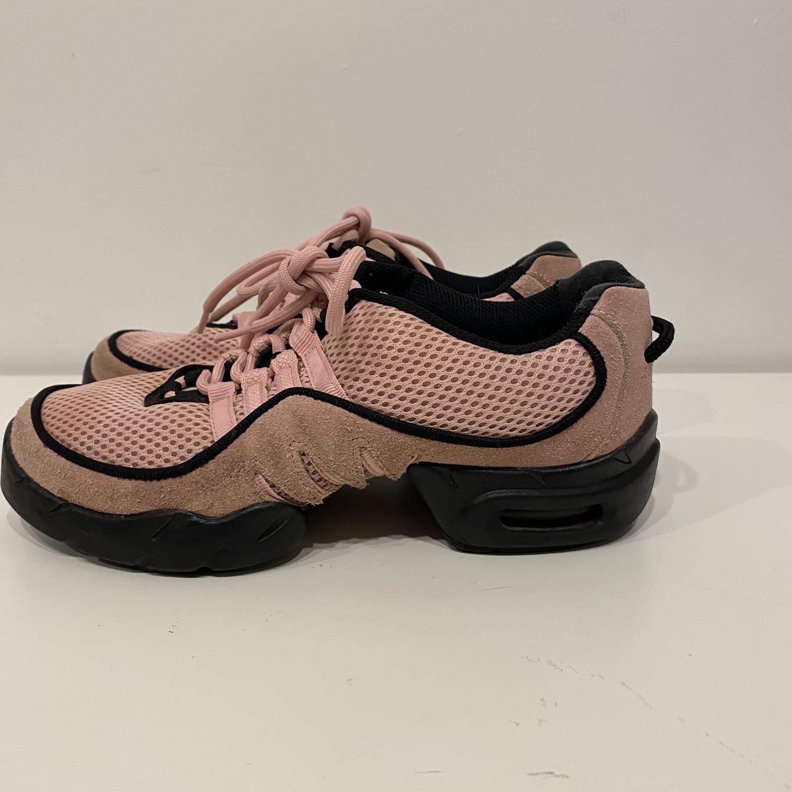 Bloch Adult Mesh Dance Sneaker in Pink Size 9 5