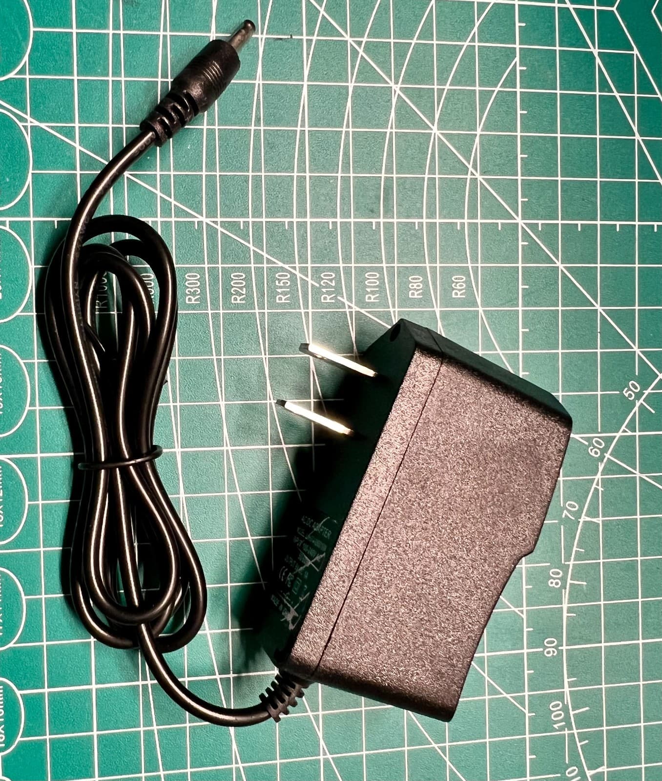 DER EE AC Adapter Compatible with GS2U-006-0900660-LS for DE-5000 New USA Ship! 3