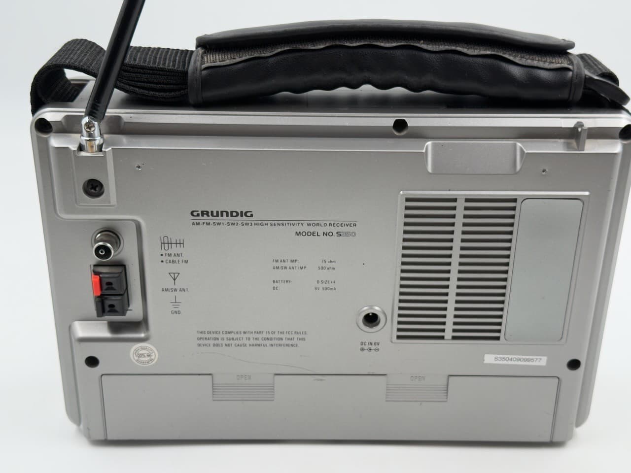 Grundig S350 5 Band AM/FM/SW BCL Receiver (No Power Brick) Tested Works 6