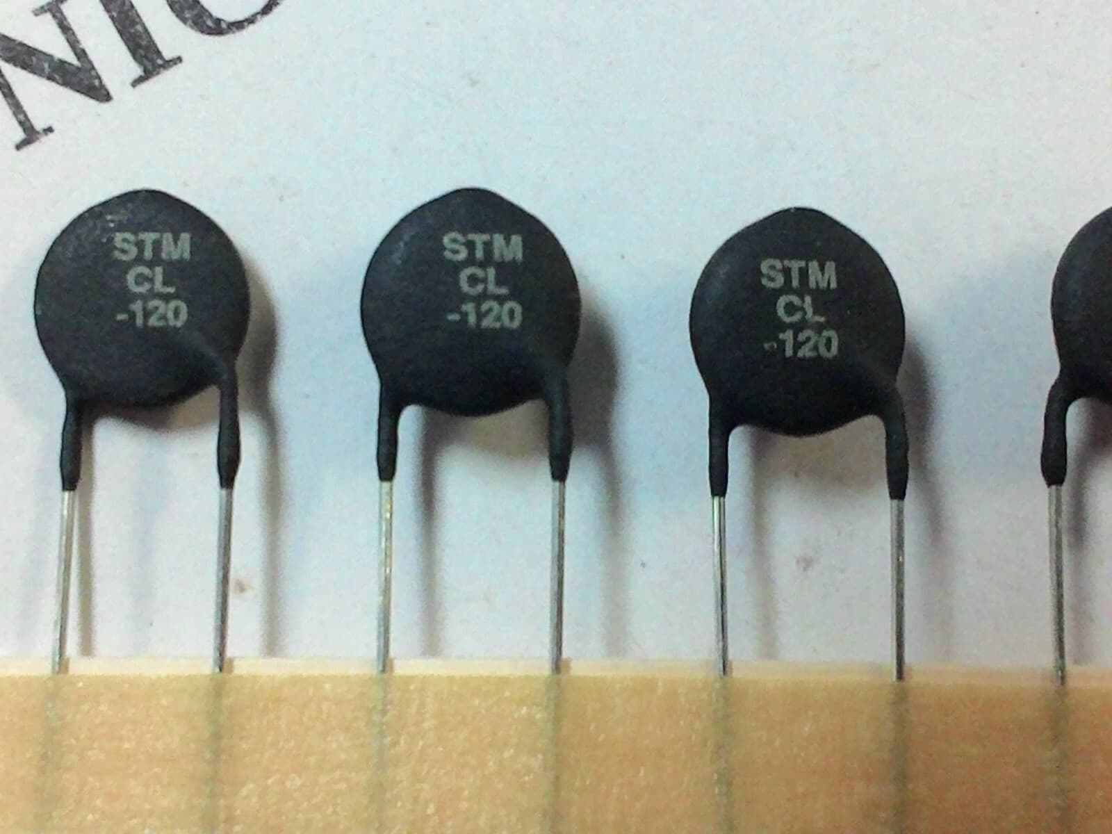 Lot of Thermometrics/Amphenol CL-120 10 Ohm 1.7 AMP ICL Current Limit Thermistor 4