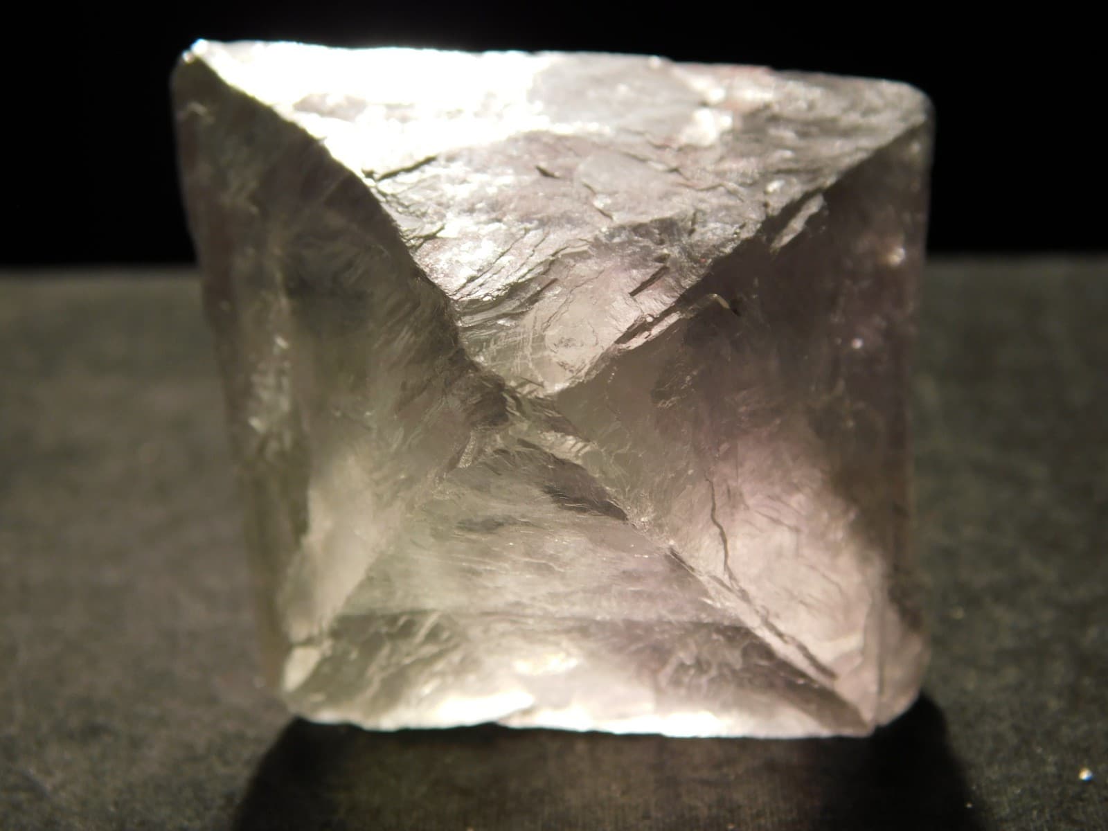 Larger! Semi Translucent! FLUORESCENT FLUORITE Octahedron CRYSTAL 71.7gr 2