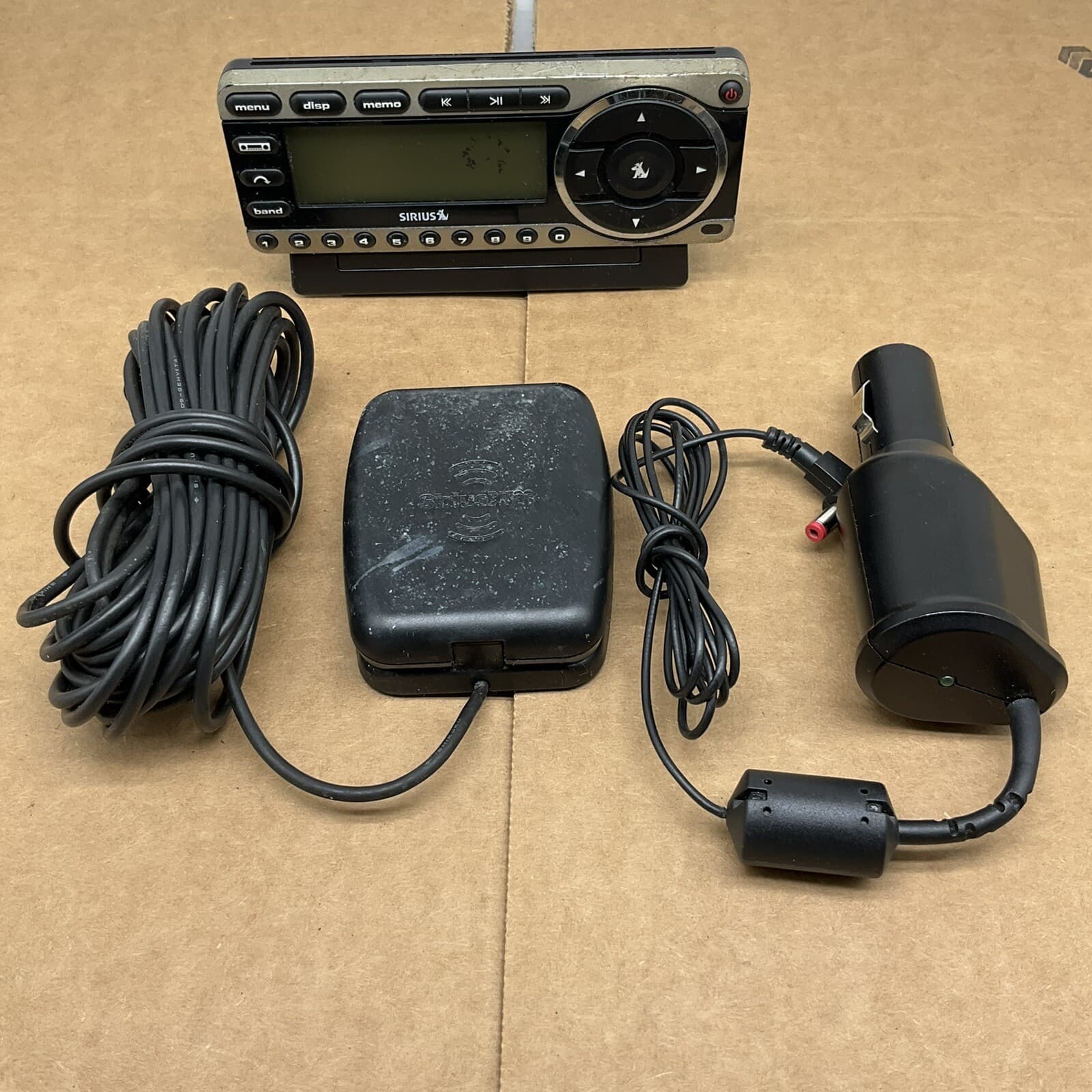Active Subscription SIRIUS ST4 Satellite Radio with Car kit, Antenna Blemish LCD 6