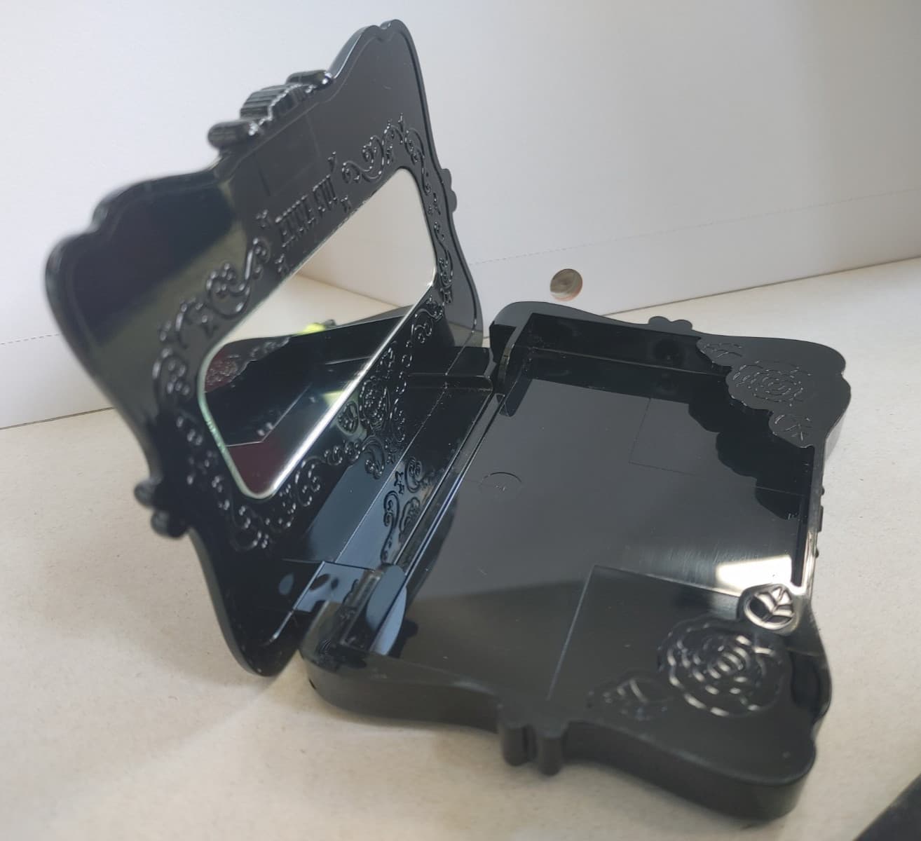 ANNA SUI Oil Control Blotting Paper with Black Mirror Compact Case - RARE!! 6