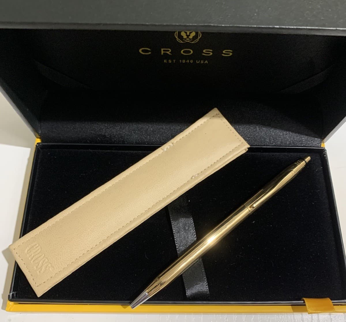 Cross 18K Solid Gold Century Ballpoint Pen In Case, Beautiful!! Hard To Find. 3