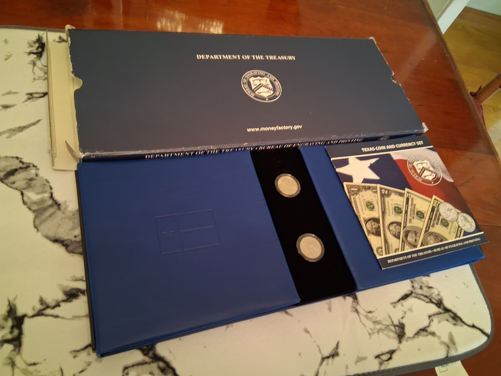 Texas Coin and Currency Set and Box-Dept of Treasury and Bureau of Engraving 4