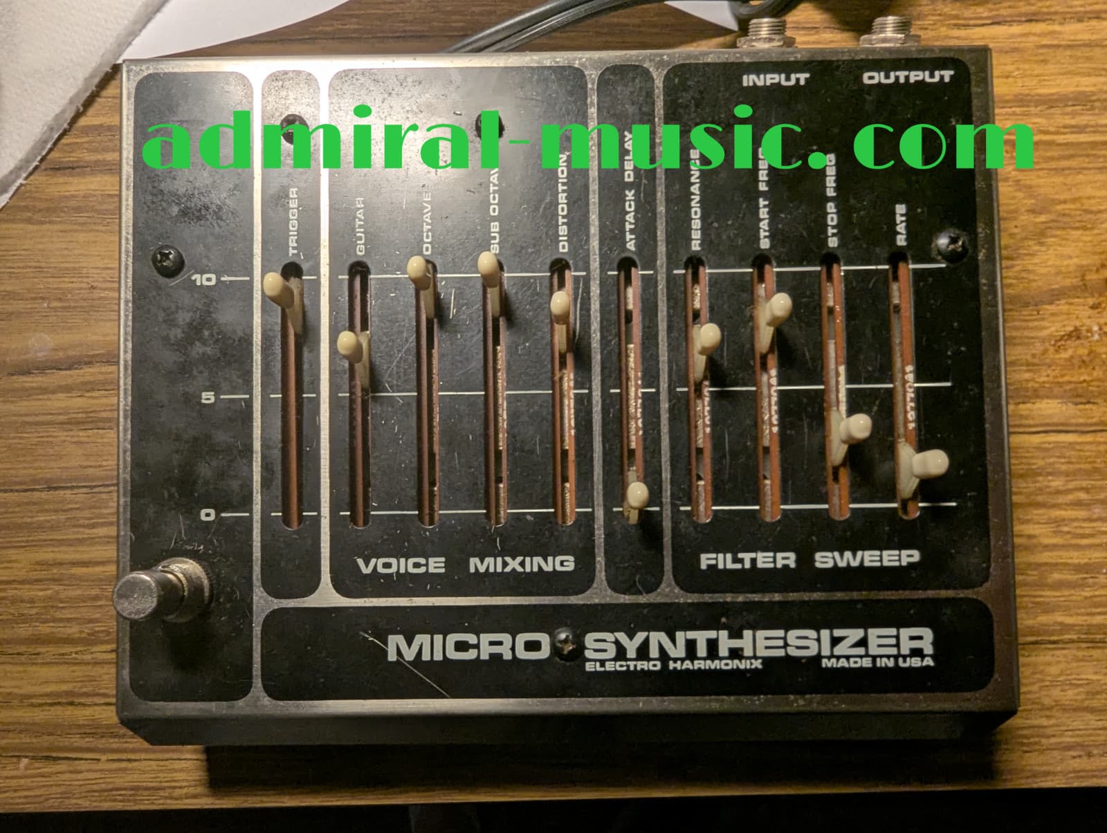 Electro Harmonix V1 1978 Micro Synthesizer original nice example with box