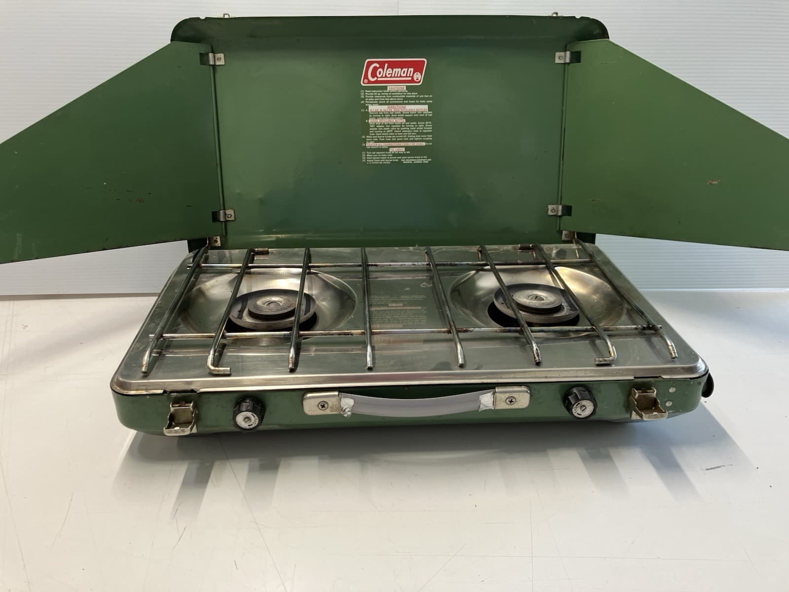 Vintage Coleman 2 Burner Deluxe Propane Camp Stove 5410-708 Untested 2