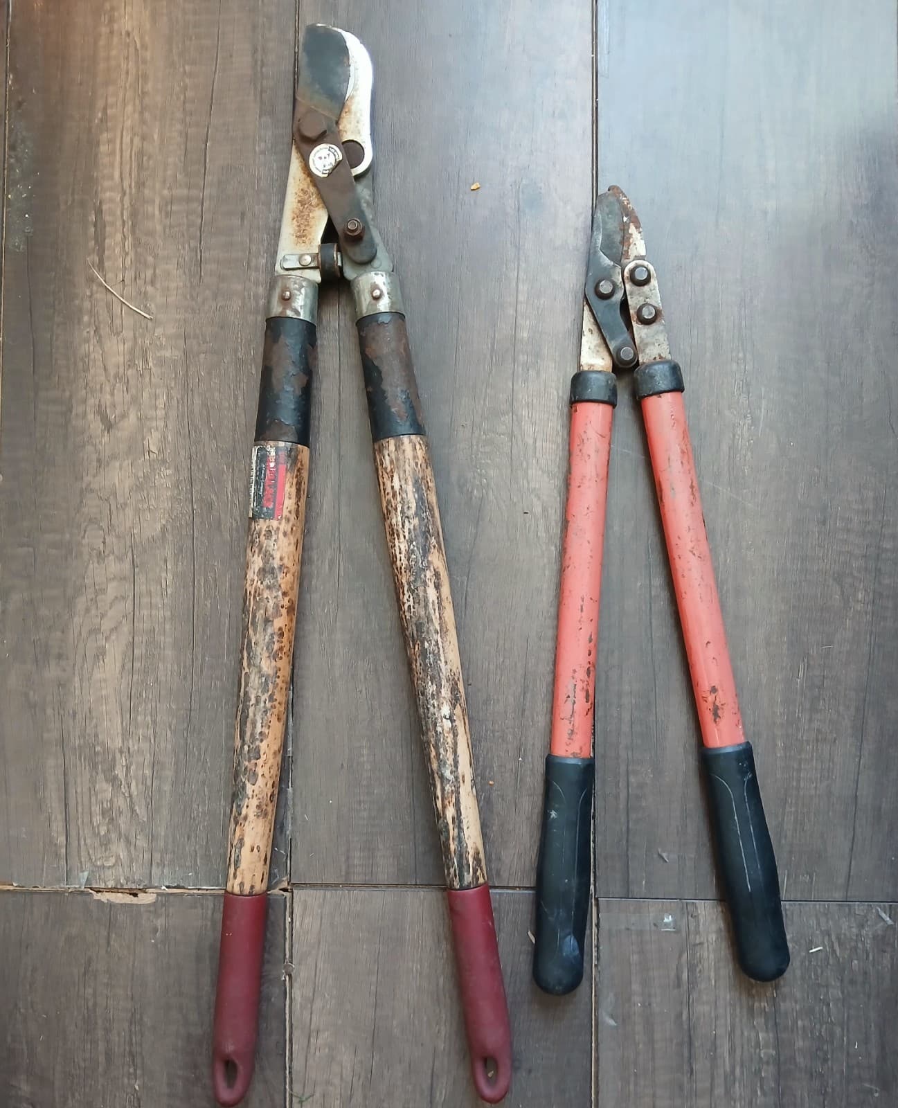 Lot Of 2 Lopping Shears/Scissors 28" Fiskars Lopping Shear & 21" Loppers Bushes