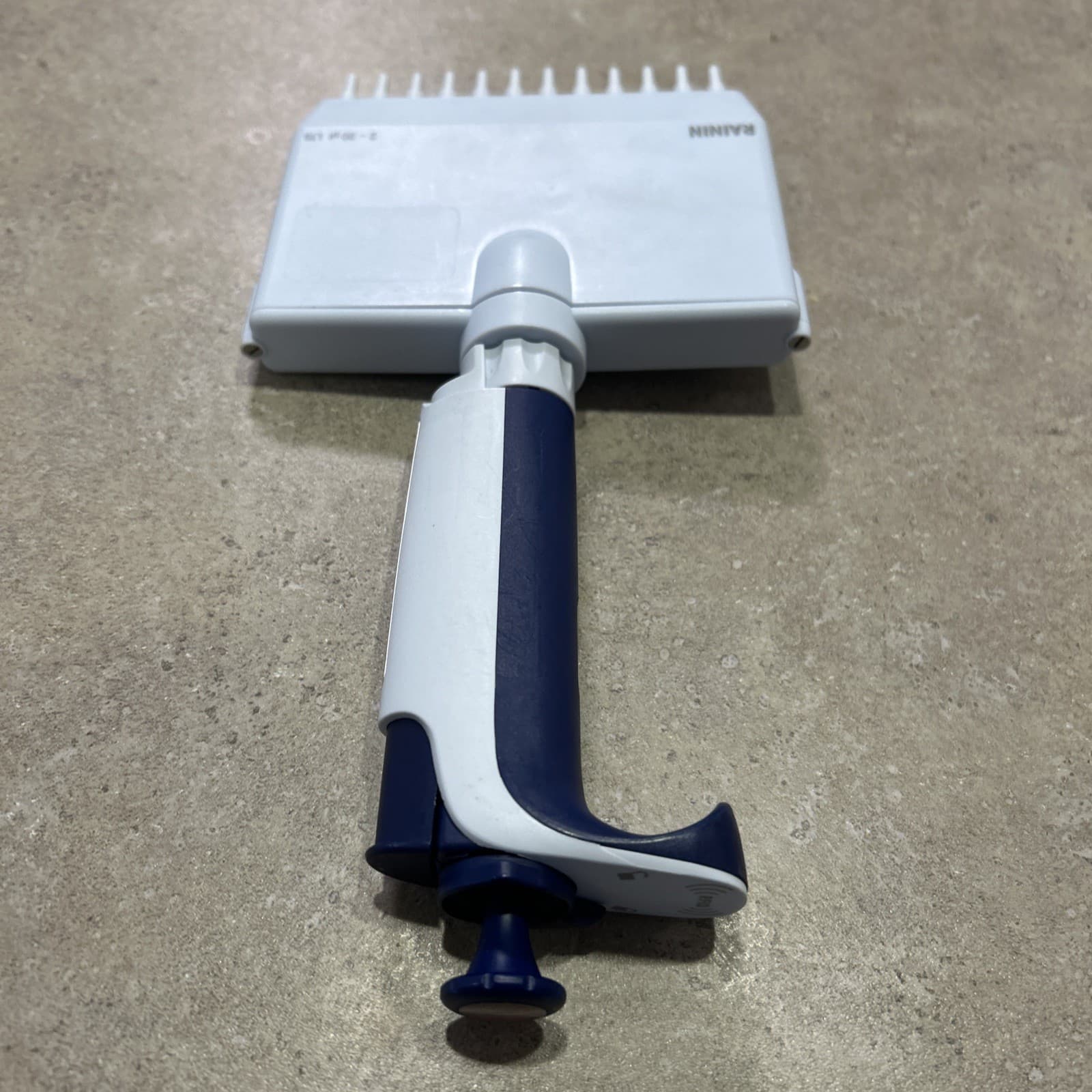RAININ PipetLite L12-20 XLS LTS Pipette 4