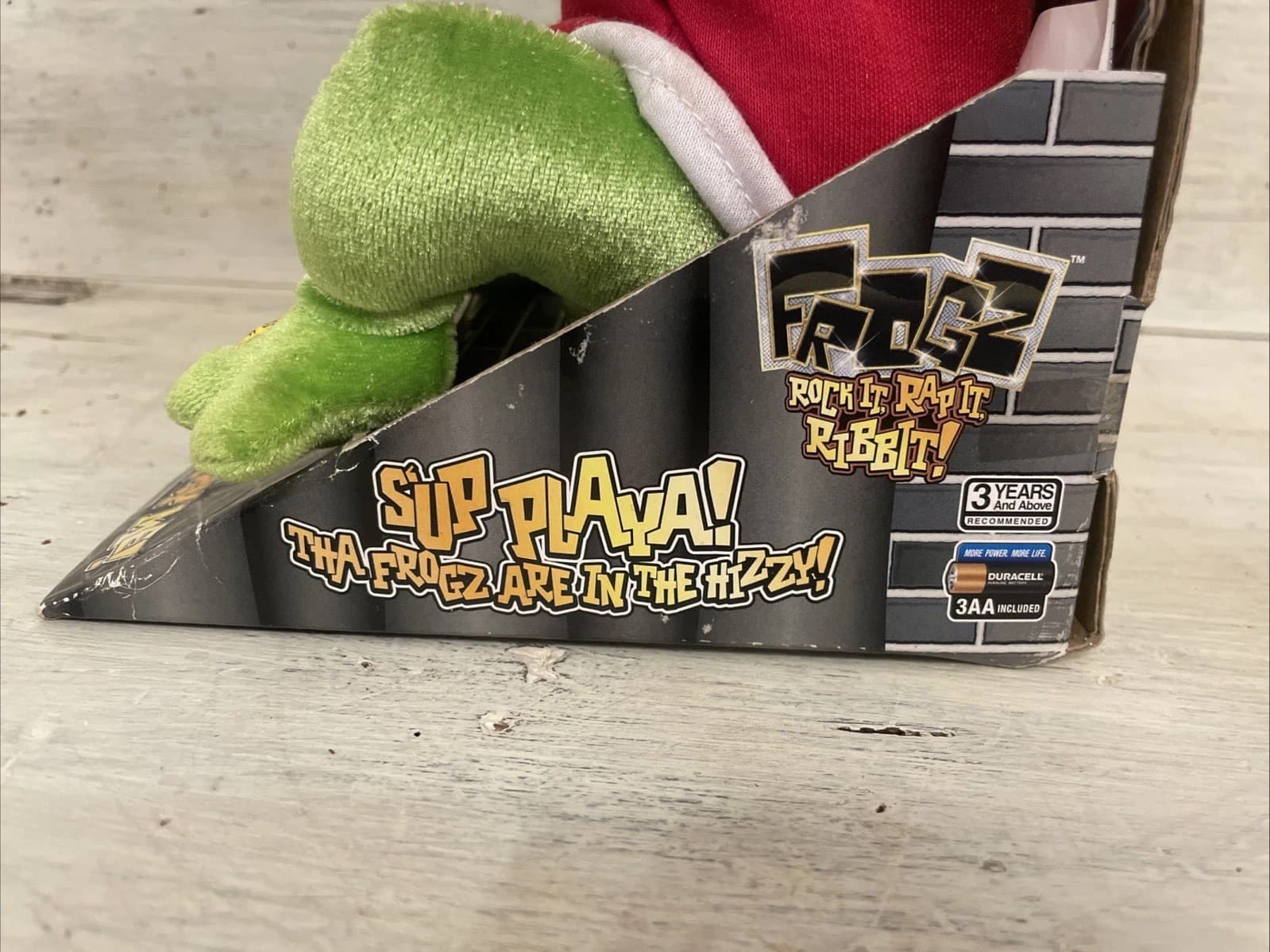 Gemmy Frogz Hip Hop Dancing Frog Jump Around 33 Goatee Sings Dances *Read* 6