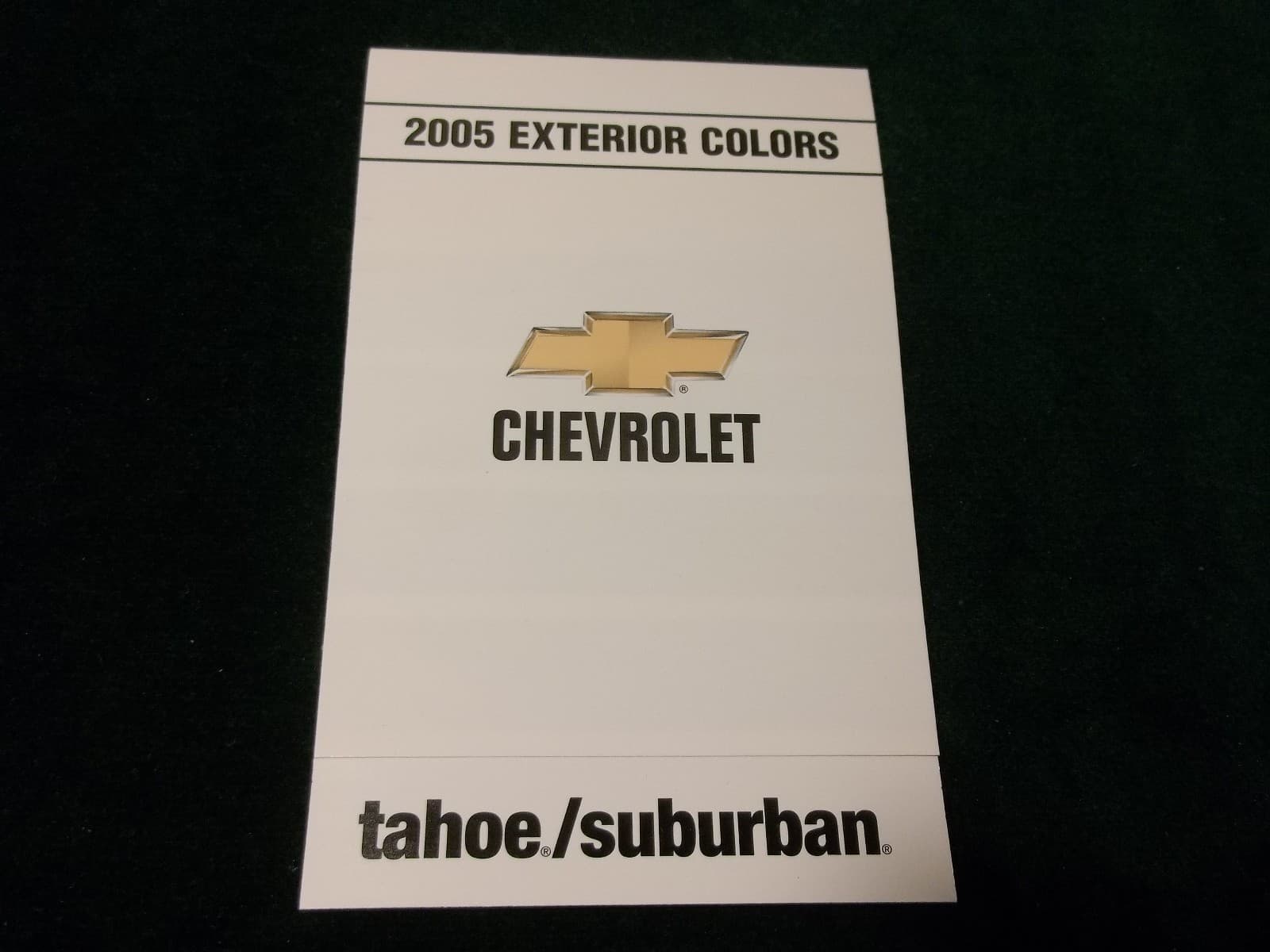 MINT 2005 CHEVROLET EXTERIOR PAINT COLORS TAHOE / SUBURBAN NEW (BOX 712)