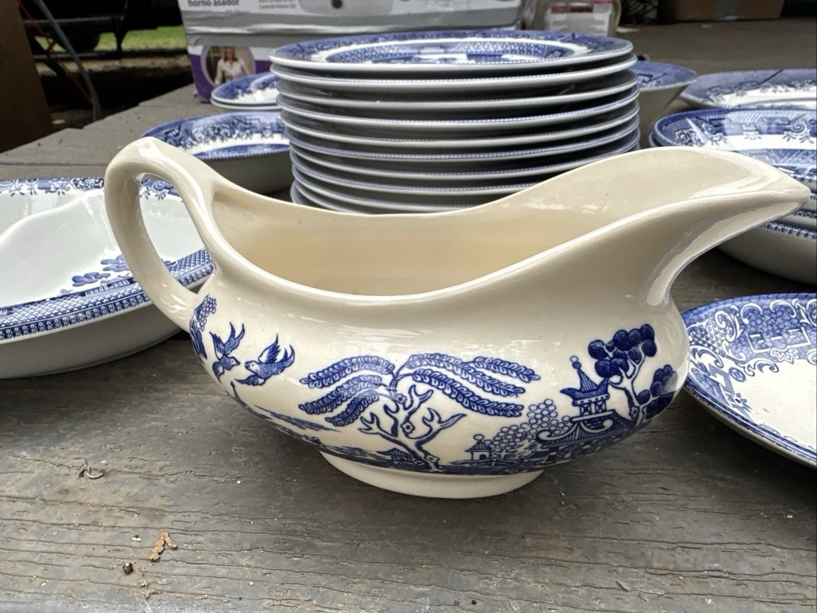 Vintage Blue Willow Dinnerware Set Huge Lot About 55lbs 4