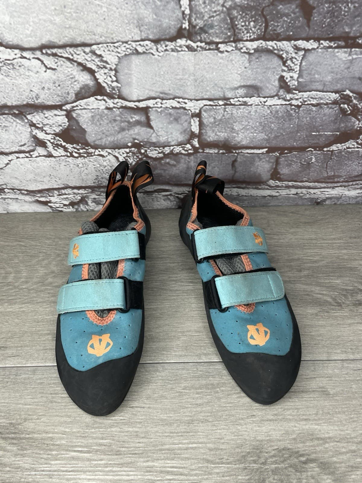 Evolv Elektra Shoes Blue Double Straps Blue Peach Rock Climbing Women 36EU/6M US 2