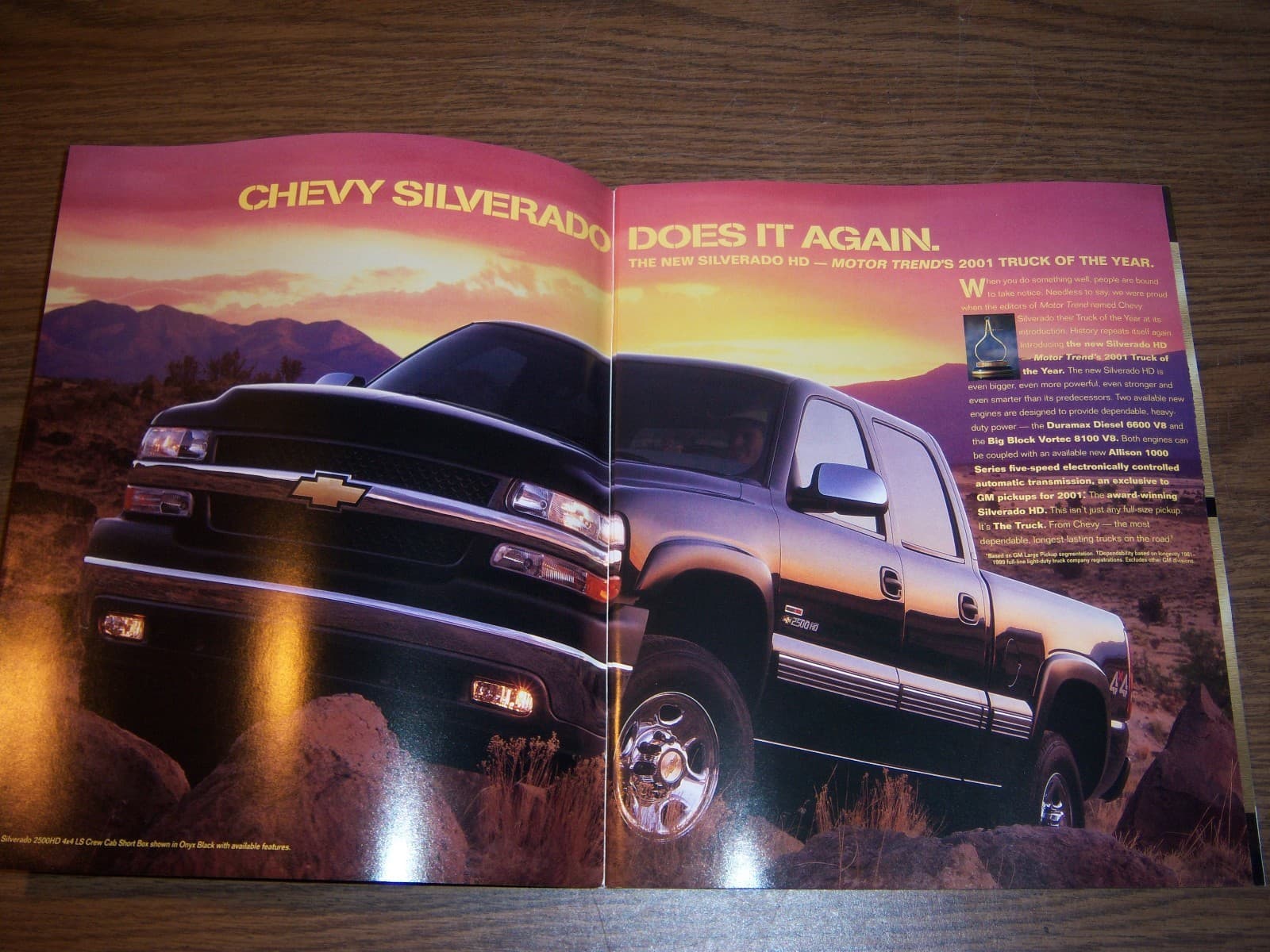 MINT 2001 SILVERADO 1500 2500 3500  BROCHURE LARGE  54 PAGES (BOX 106) 5