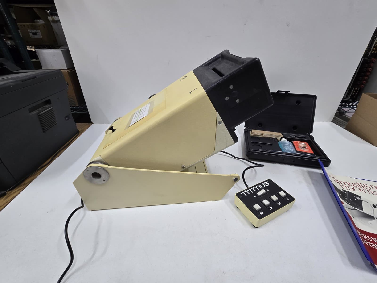 Titmus II-S Vision Tester DMV & School with keypad controller and Case 4