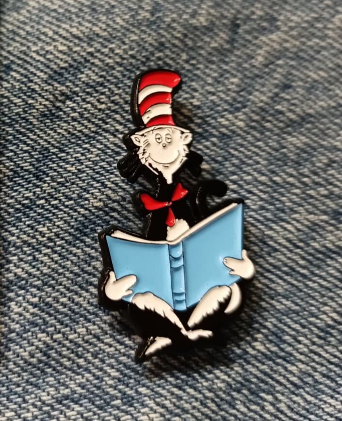 CAT IN THE HAT- ENAMEL/ LAPEL PIN-UNBRANDED- PIN-NEXT DAY SHIPPING