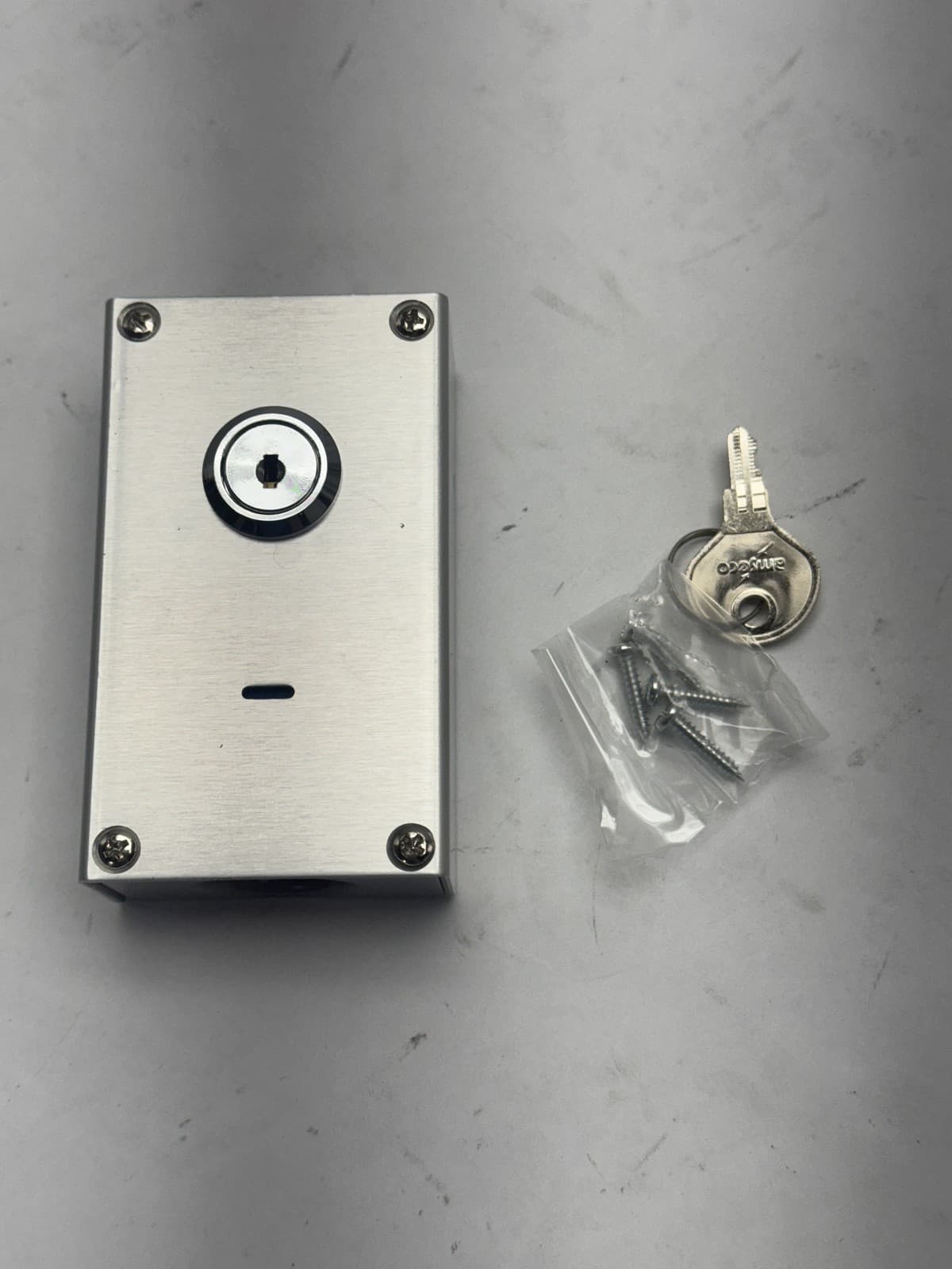 Amseco Hold-up Switch HUSK-20 (With Keys) 5