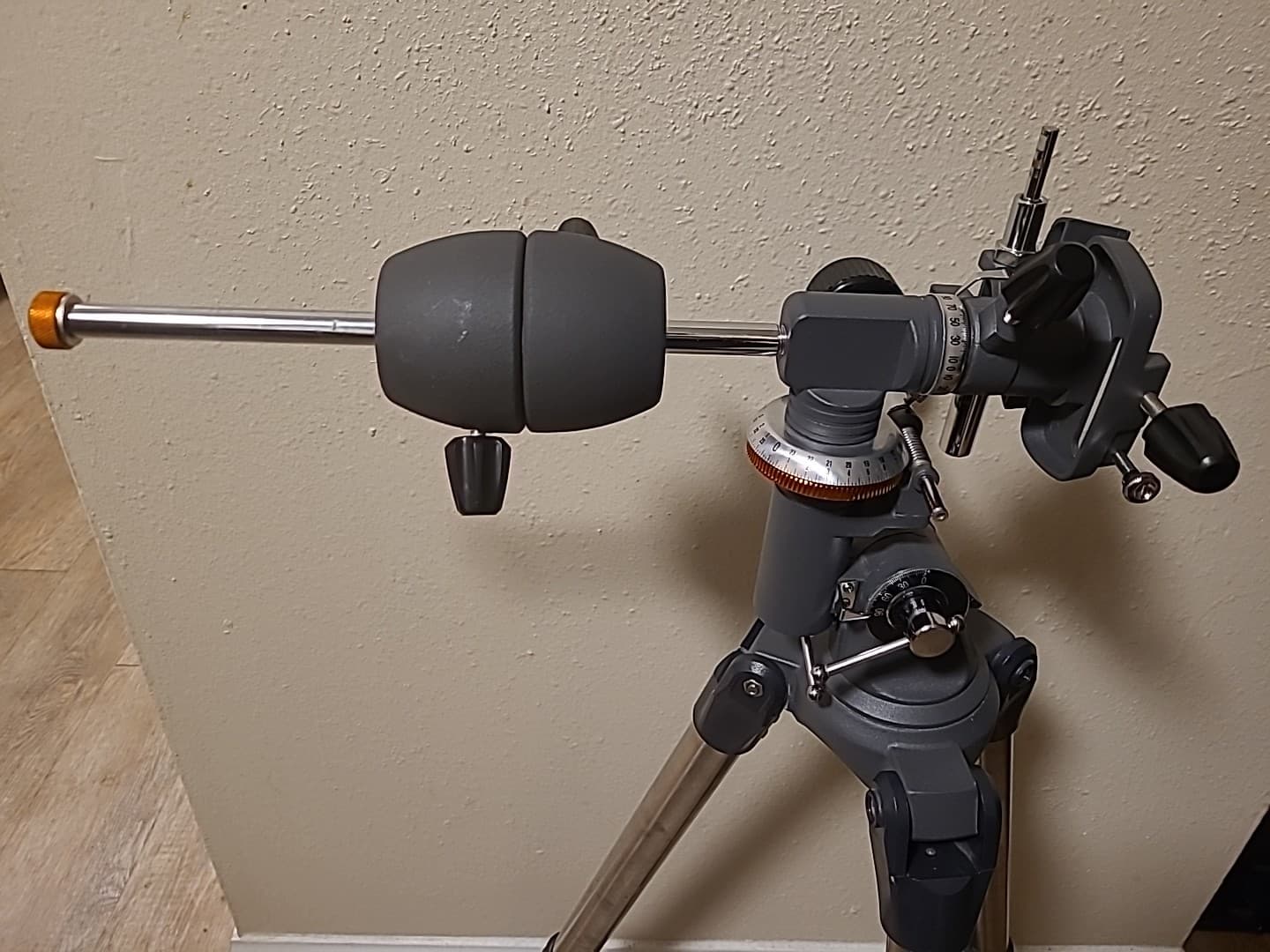 Celestron AstroMaster 130EQ-MD 130mm f/5 Newtonian Telescope MOUNT ONLY  3