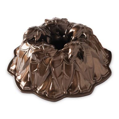 Nordic Ware Harvest Leaves Bundt® Pan