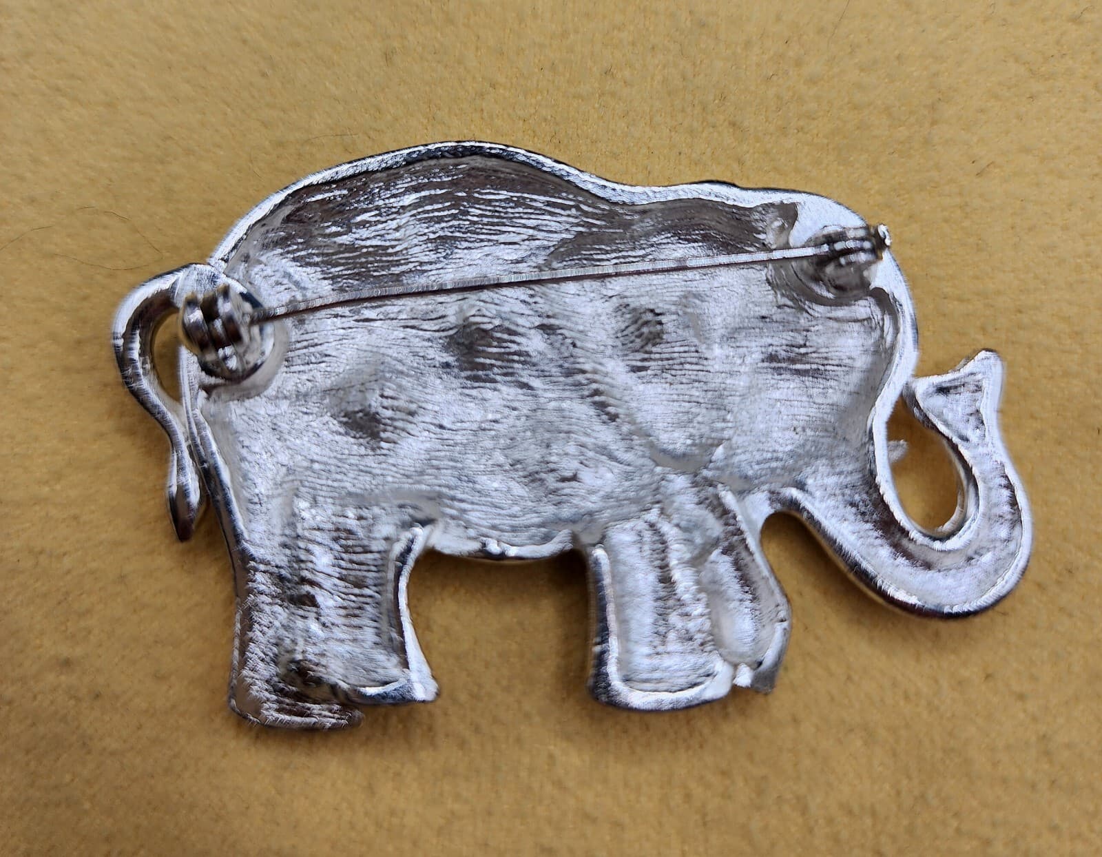 Vintage Silver Tone Black Enamel & Gold Glitter Checkered  Elephant Pin Brooch  2