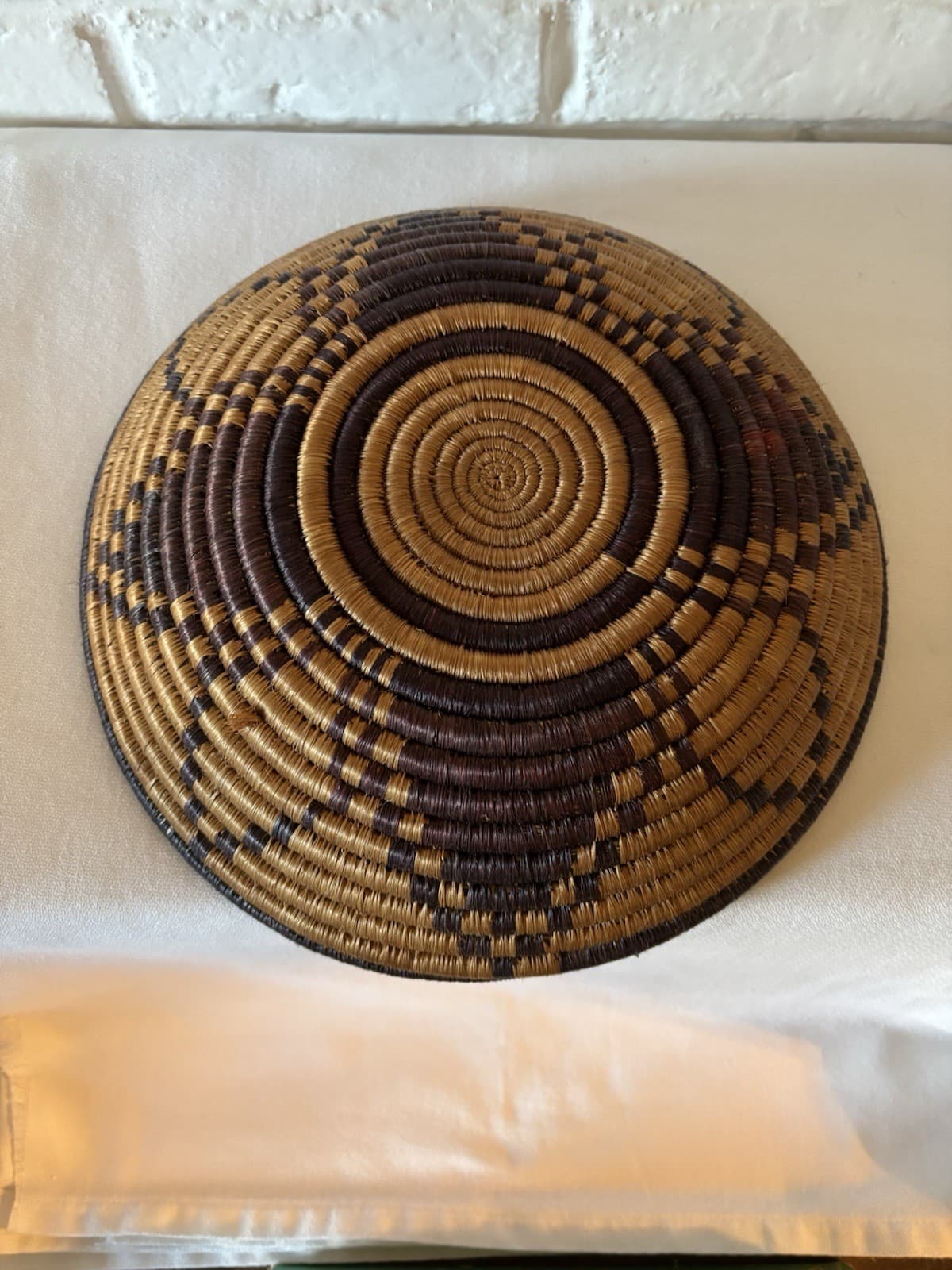 Handmade African Woven Basket Made Of  Woven Plant Fibers 3