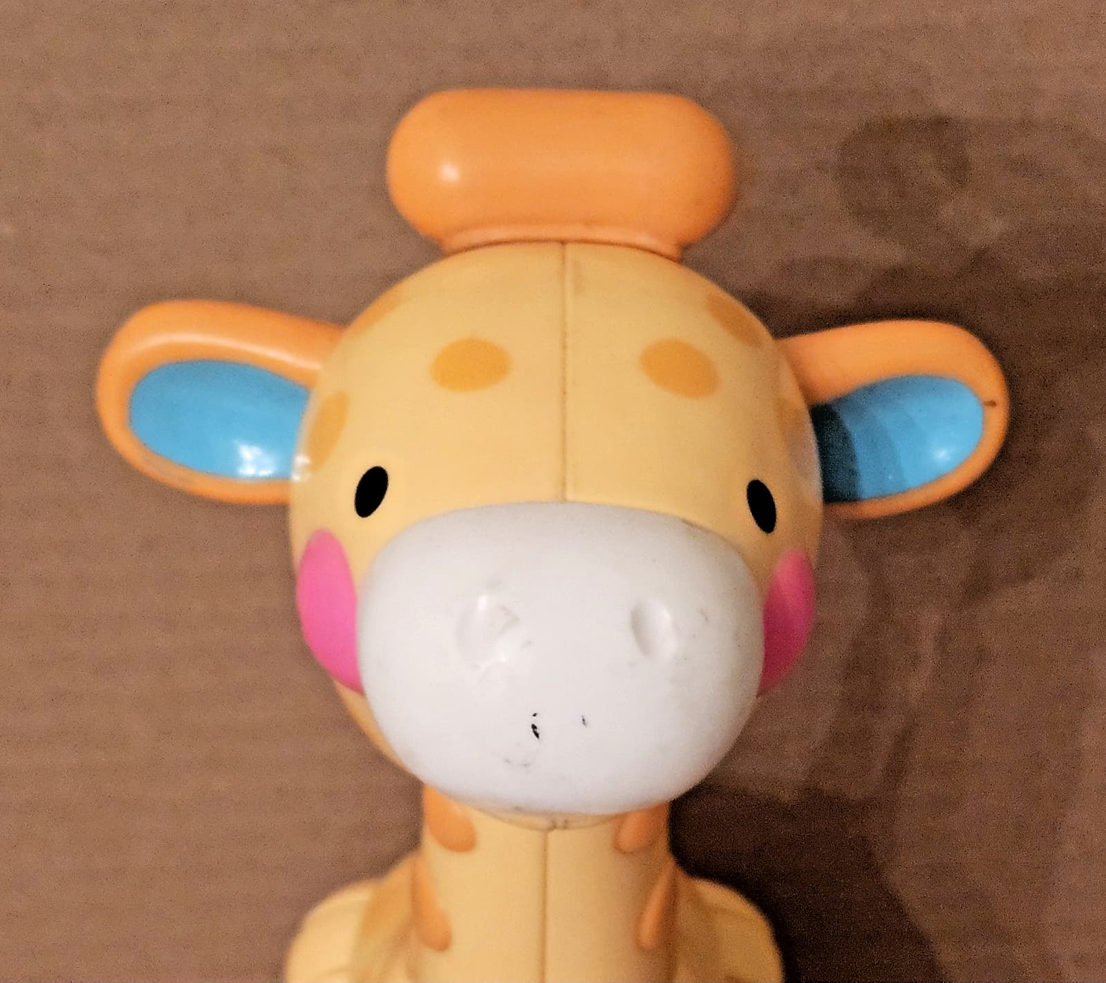 Fisher Price Amazing Animals 10" Giraffe Colorful Sensory Toy Jointed Clicks 4