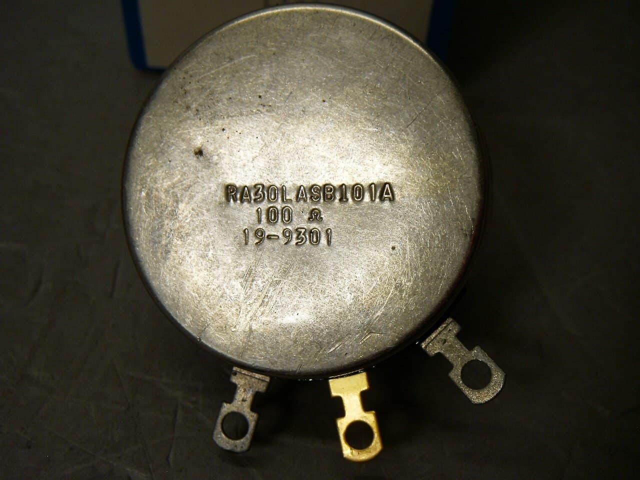 Clarostat RA30 LASB 100 OHM Wirewound Industrial POT 2