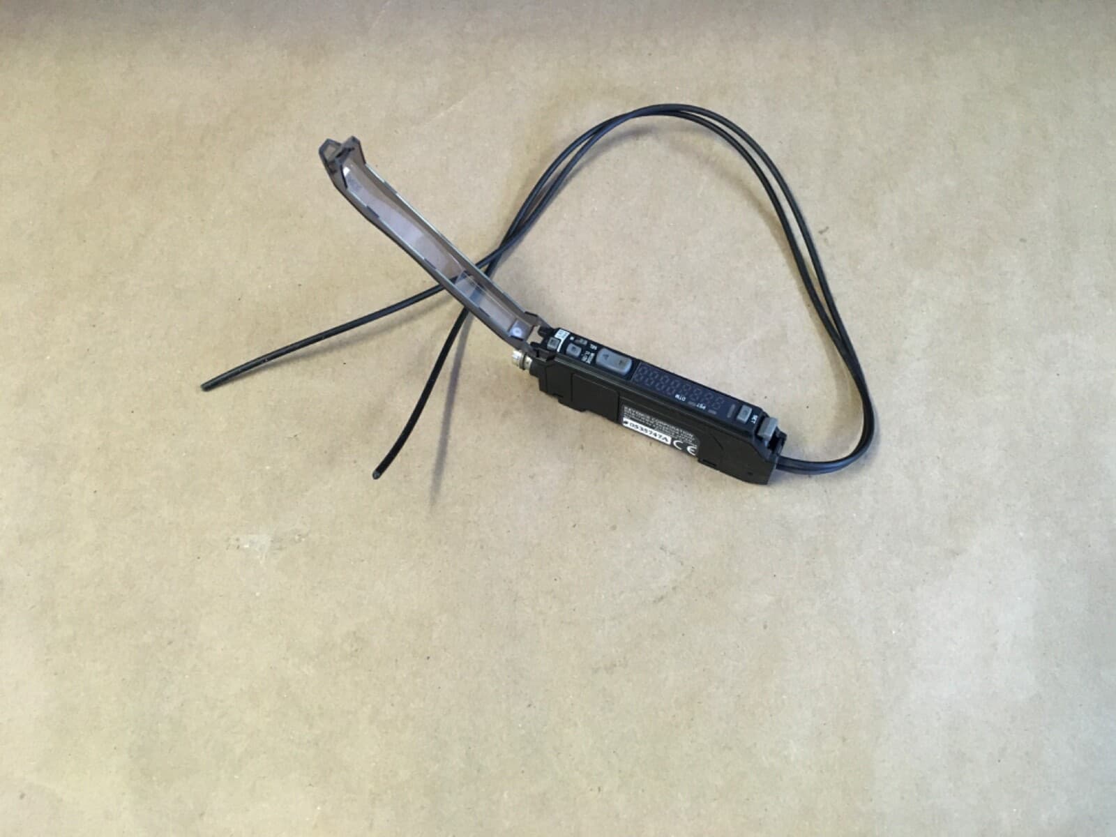 Keyence FS-N11CP Digital Fiber Optic Amplifier Sensor 12-24VDC Class 2  (KB) 2