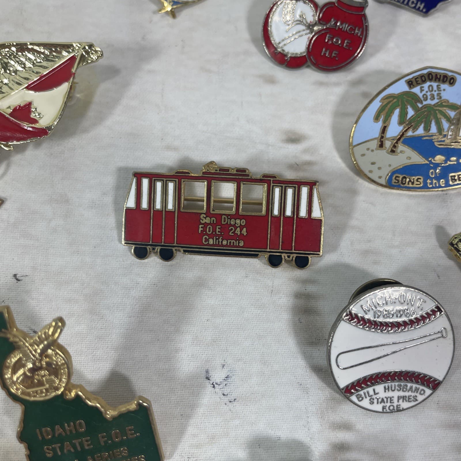 VTG Fraternal Order of Eagles FOE Enamel Lapel Pin Lot of 22 Chapter Convention 3