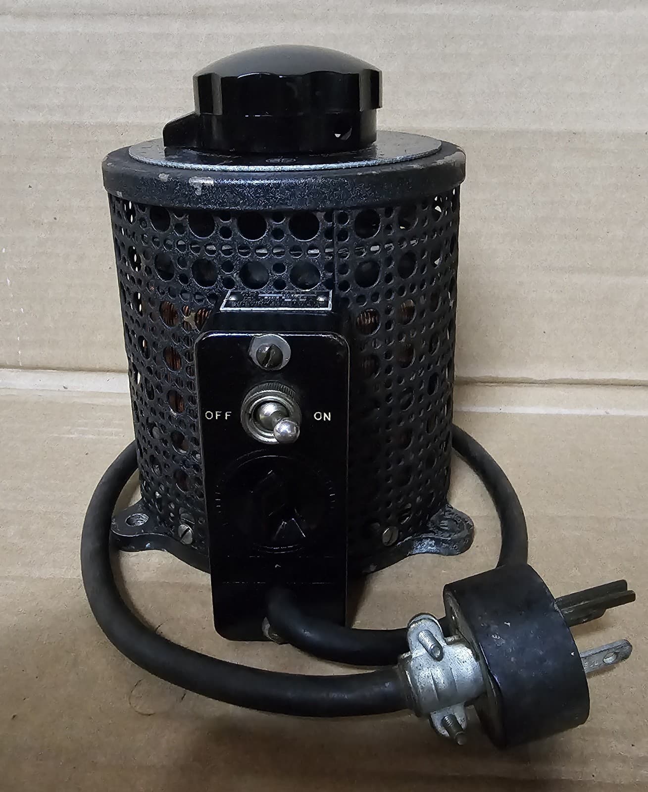 Superior Electric Co. Powerstate Model 116L Variable Transformer, Output 0-115 V 2