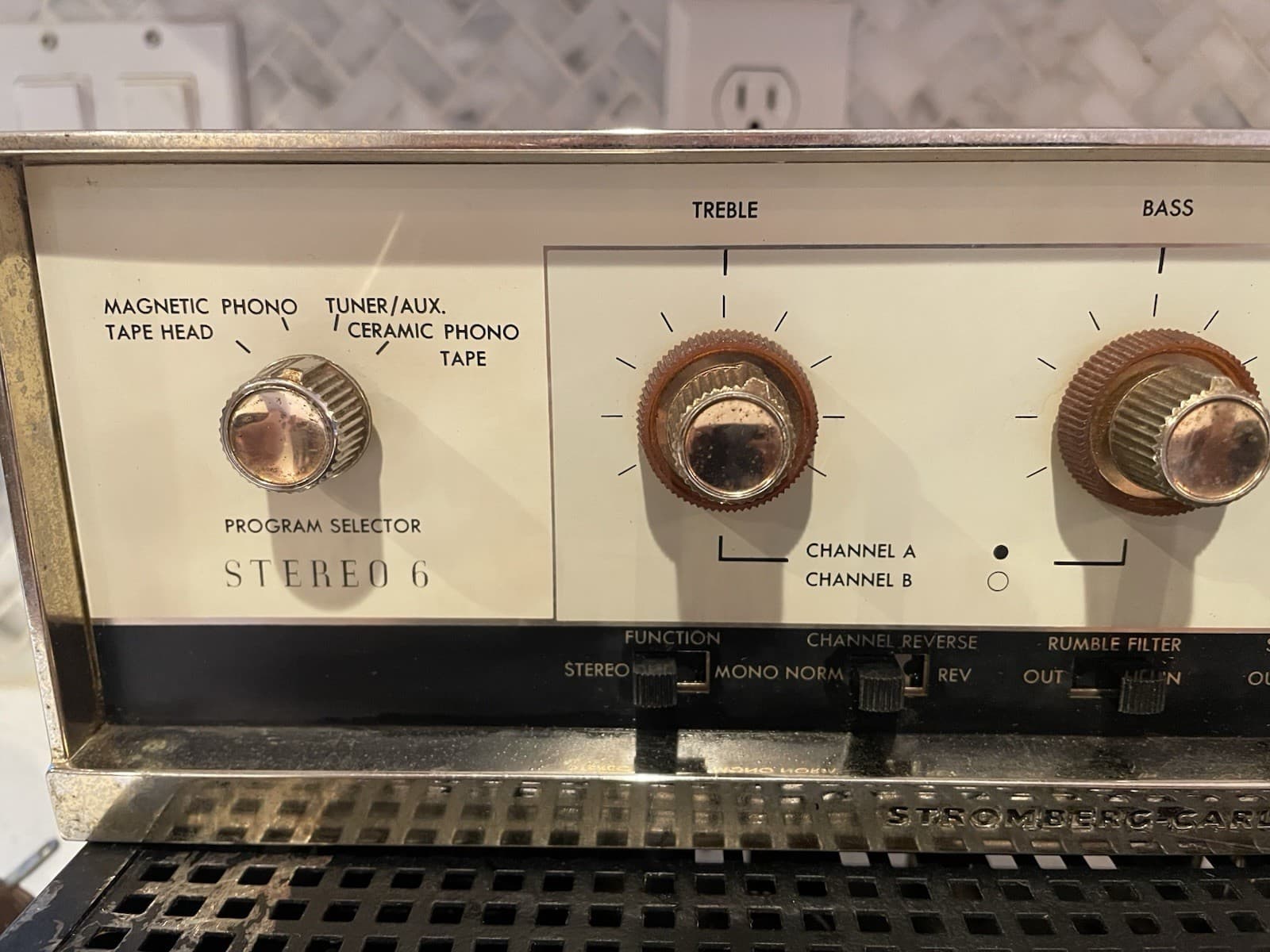 Stromberg Carlson ASP60  Amp & ASE6 Preamp 3