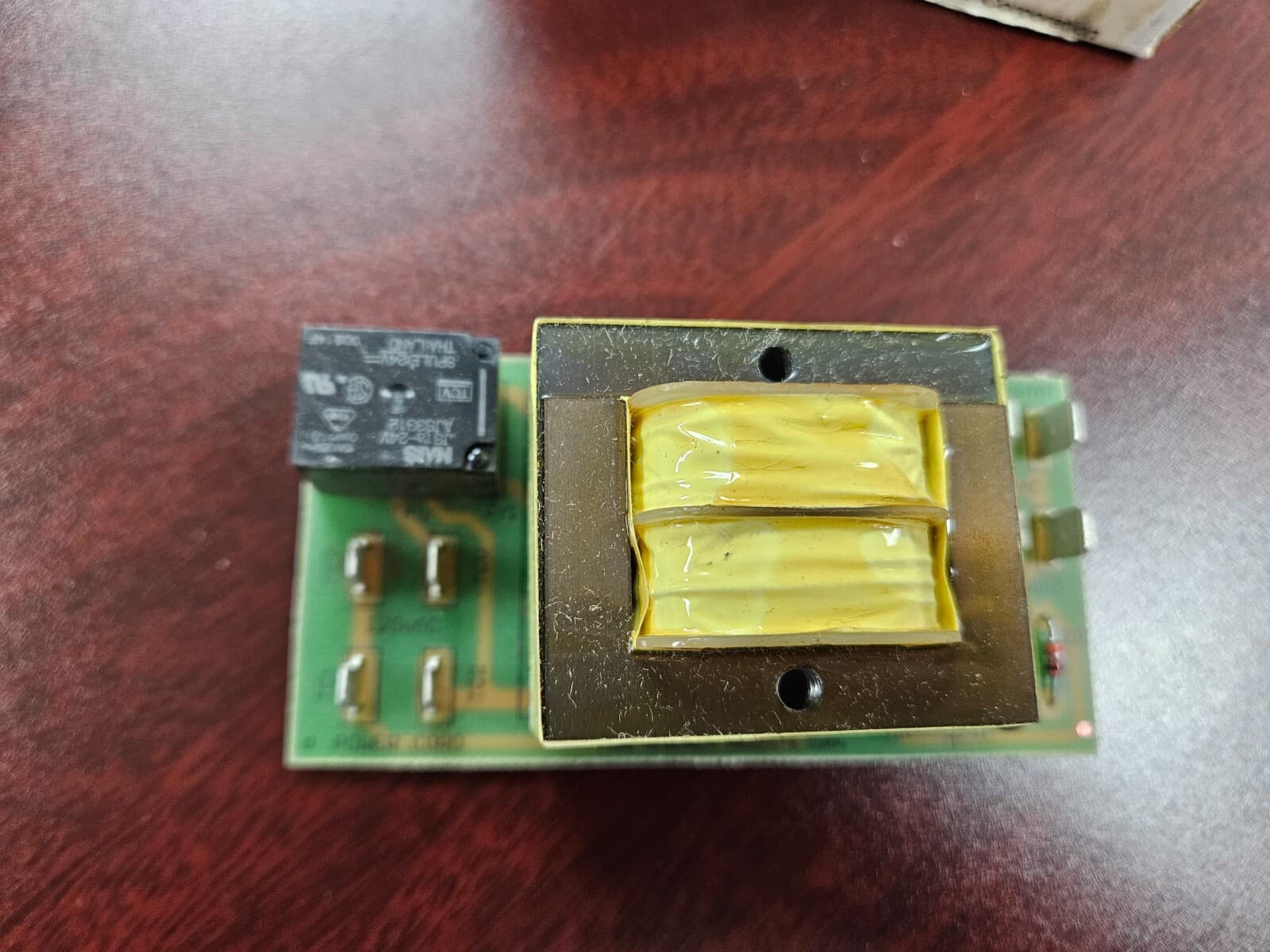 Totaline Replacement Components - Carrier 4377 Relay Circuit Board 4 Humidifier 4