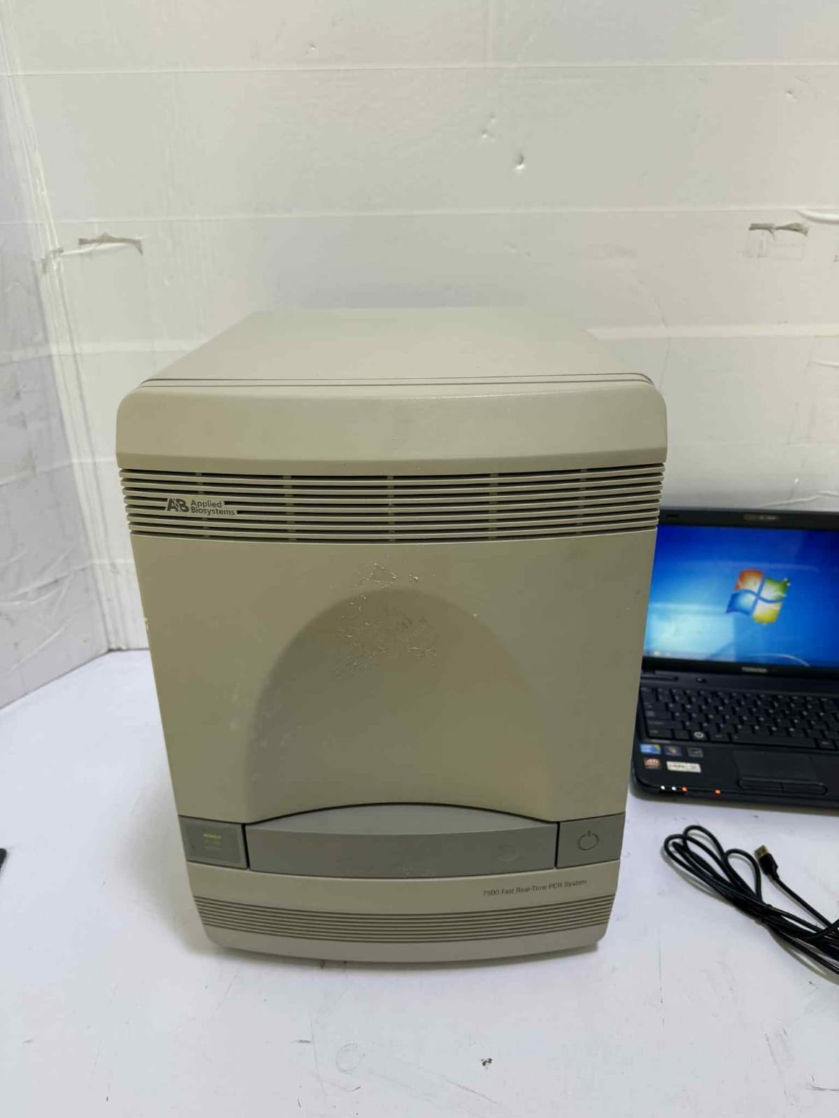 Applied Biosystems ABI 7500 Fast Life Technologies Real-Time PCR System 4357362 2