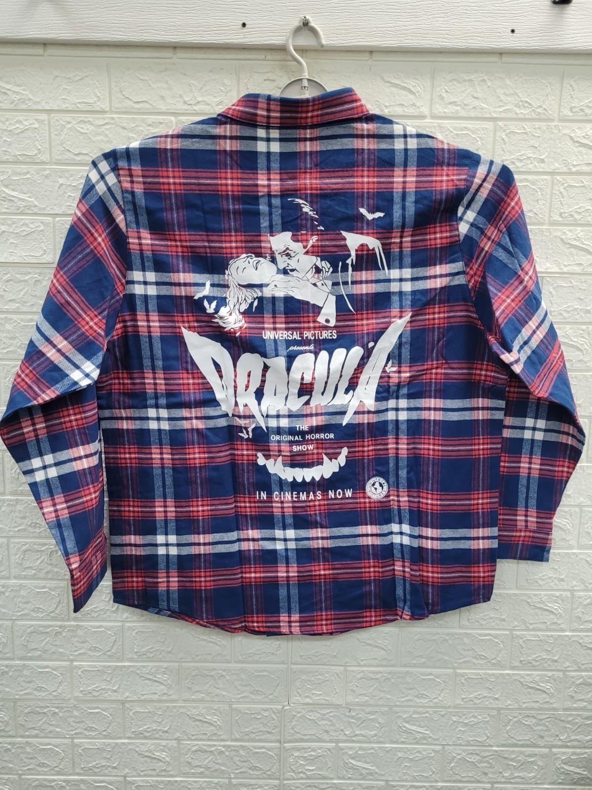 New Cakeworthy Universal Monsters Dracula Flannel Size 3XLarge US 2